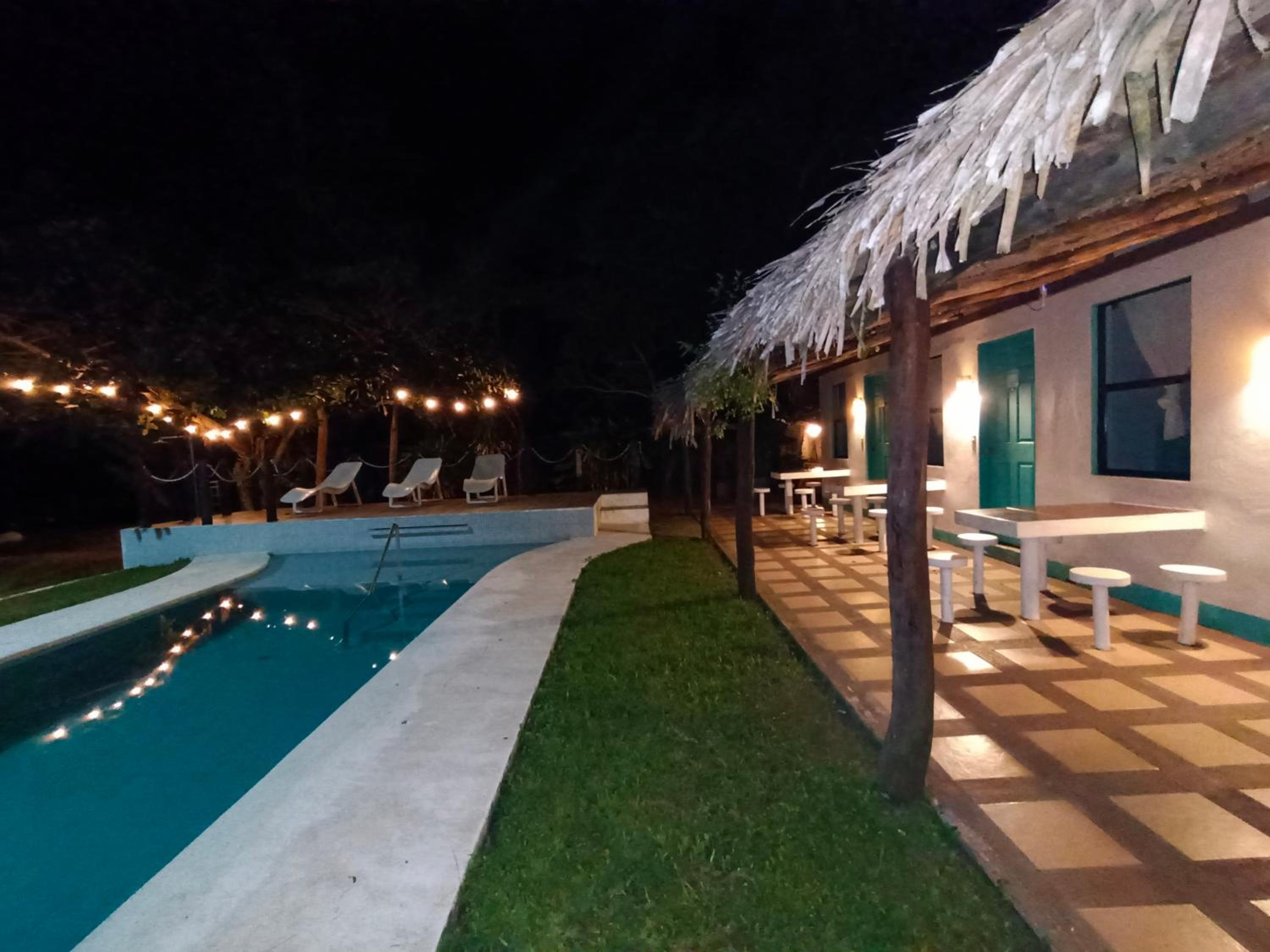 Double Room with Pool View photo 2