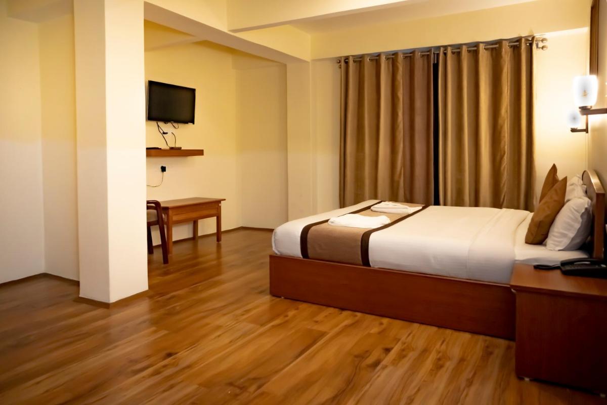 Large Double Room photo 3