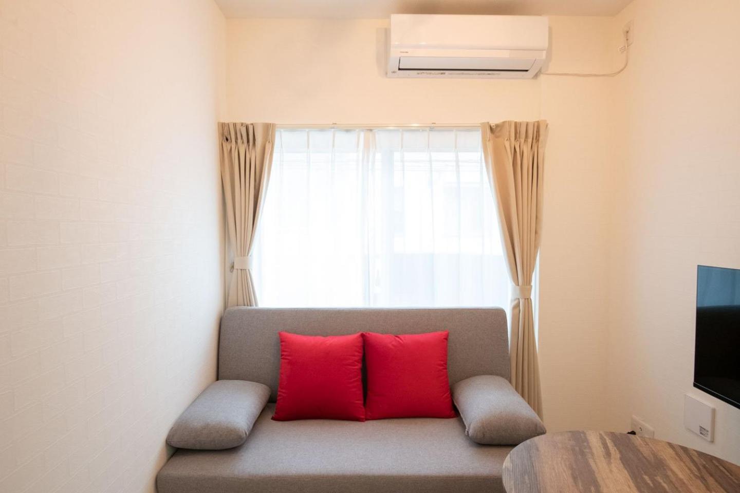 One-Bedroom Apartment photo 3