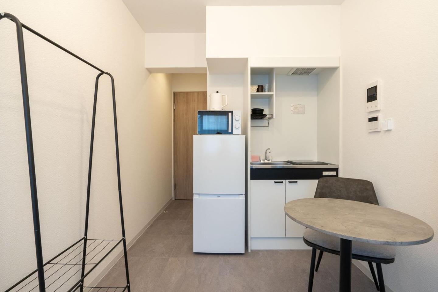 One-Bedroom Apartment photo 2