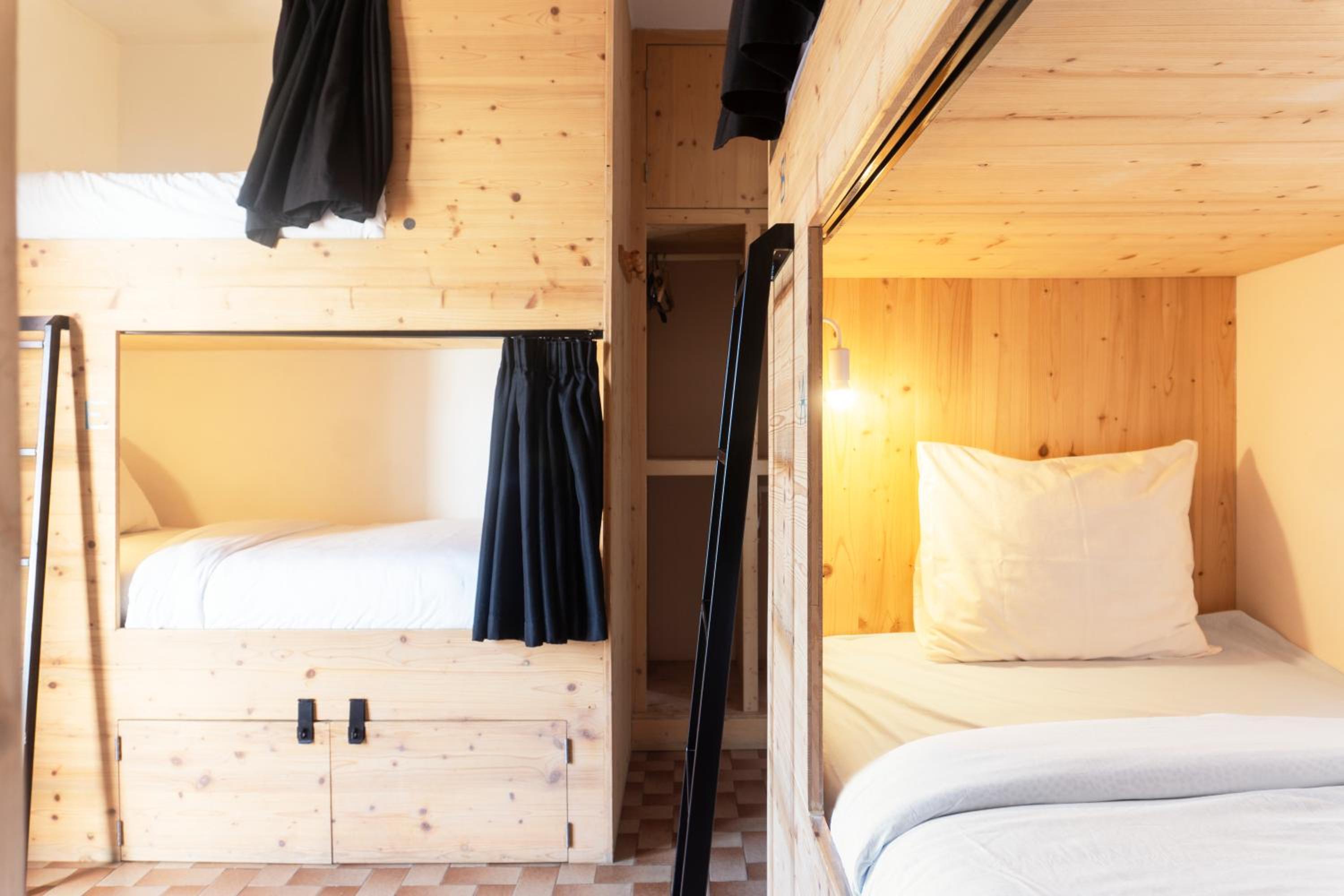 Bed in 4-Bed Mixed Dormitory Room photo 1