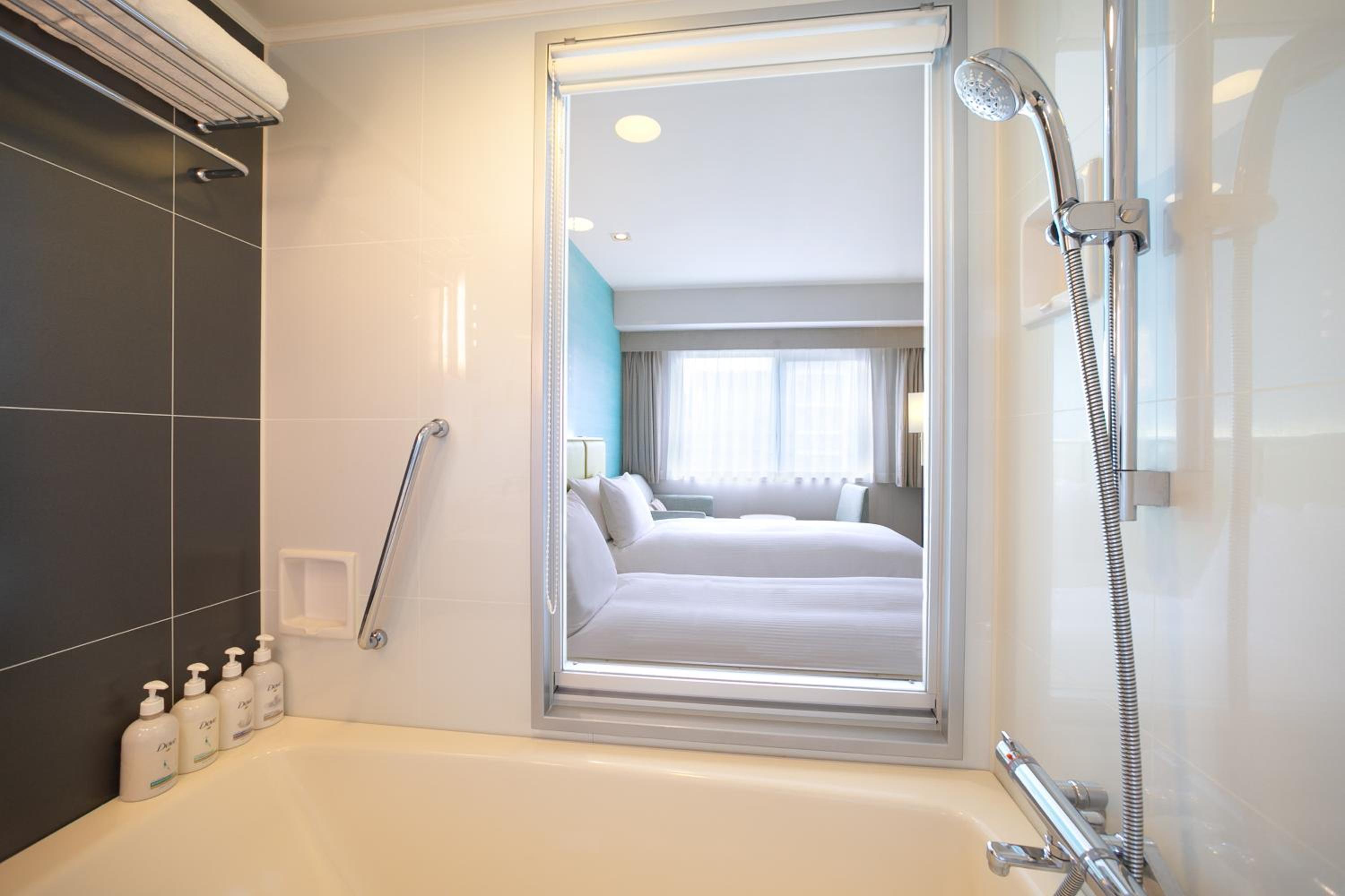 Superior Twin Room - Non-Smoking photo 3