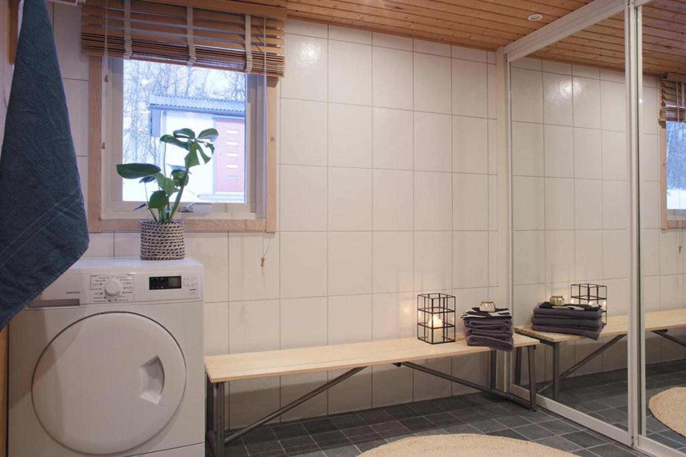One-Bedroom House - Photo 19