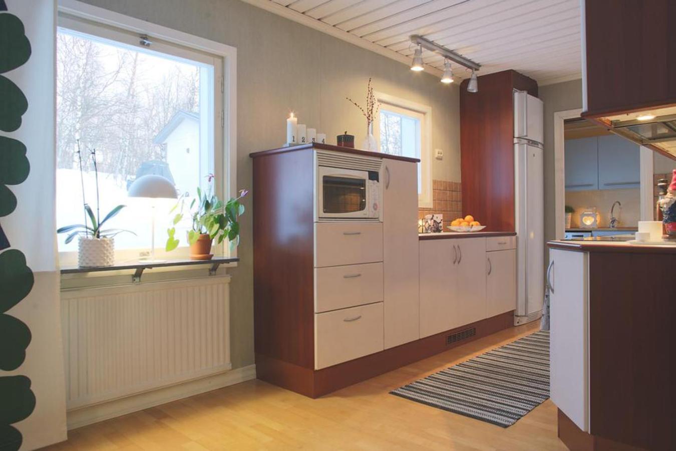 One-Bedroom House - Photo 16