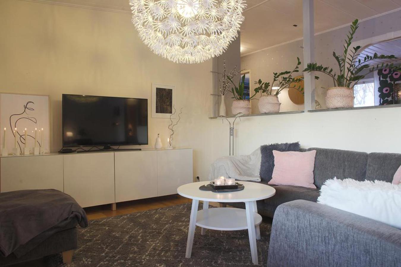 One-Bedroom House - Photo 29