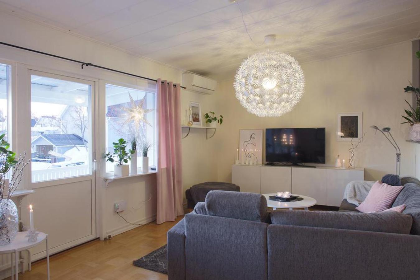 One-Bedroom House - Photo 11