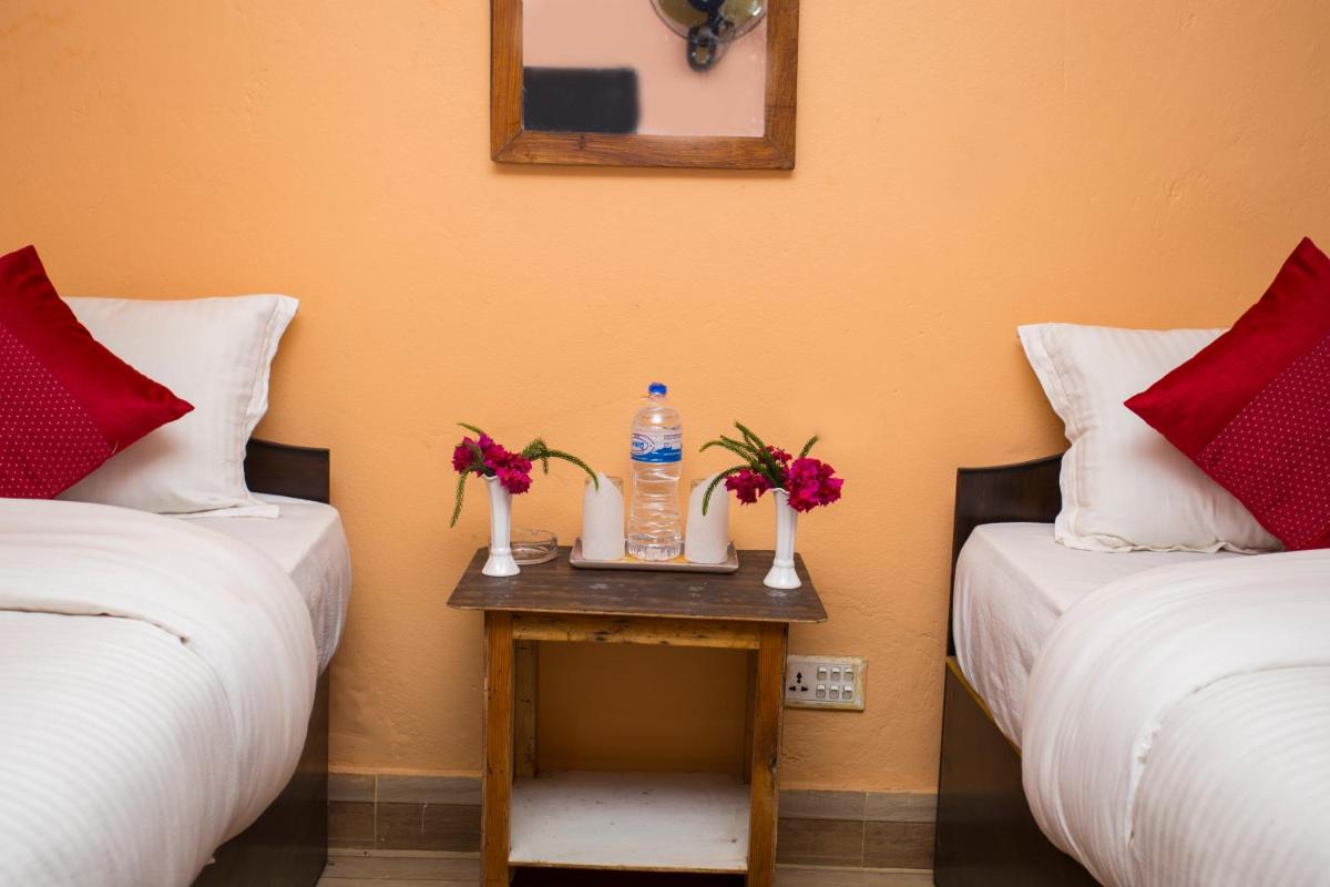 Standard Twin Room photo 2