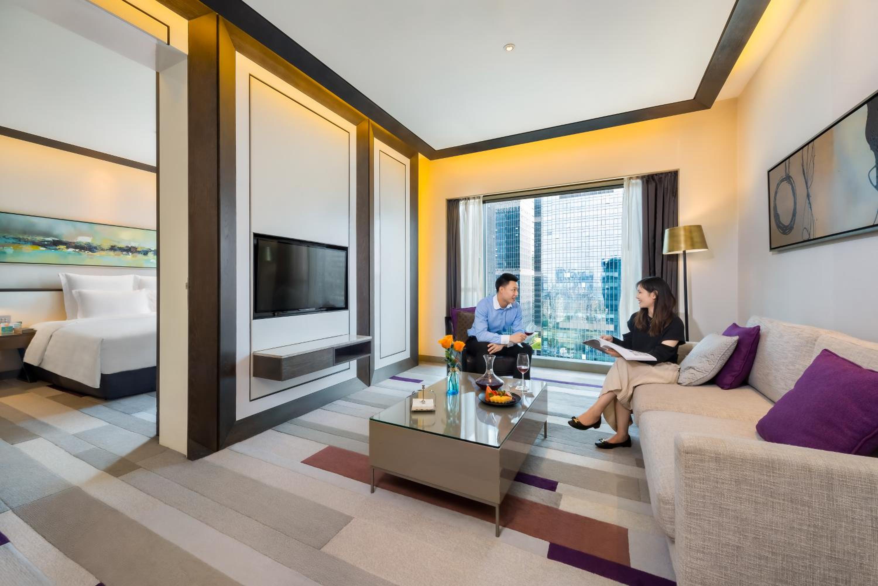 Superior Suite with lounge access photo 3