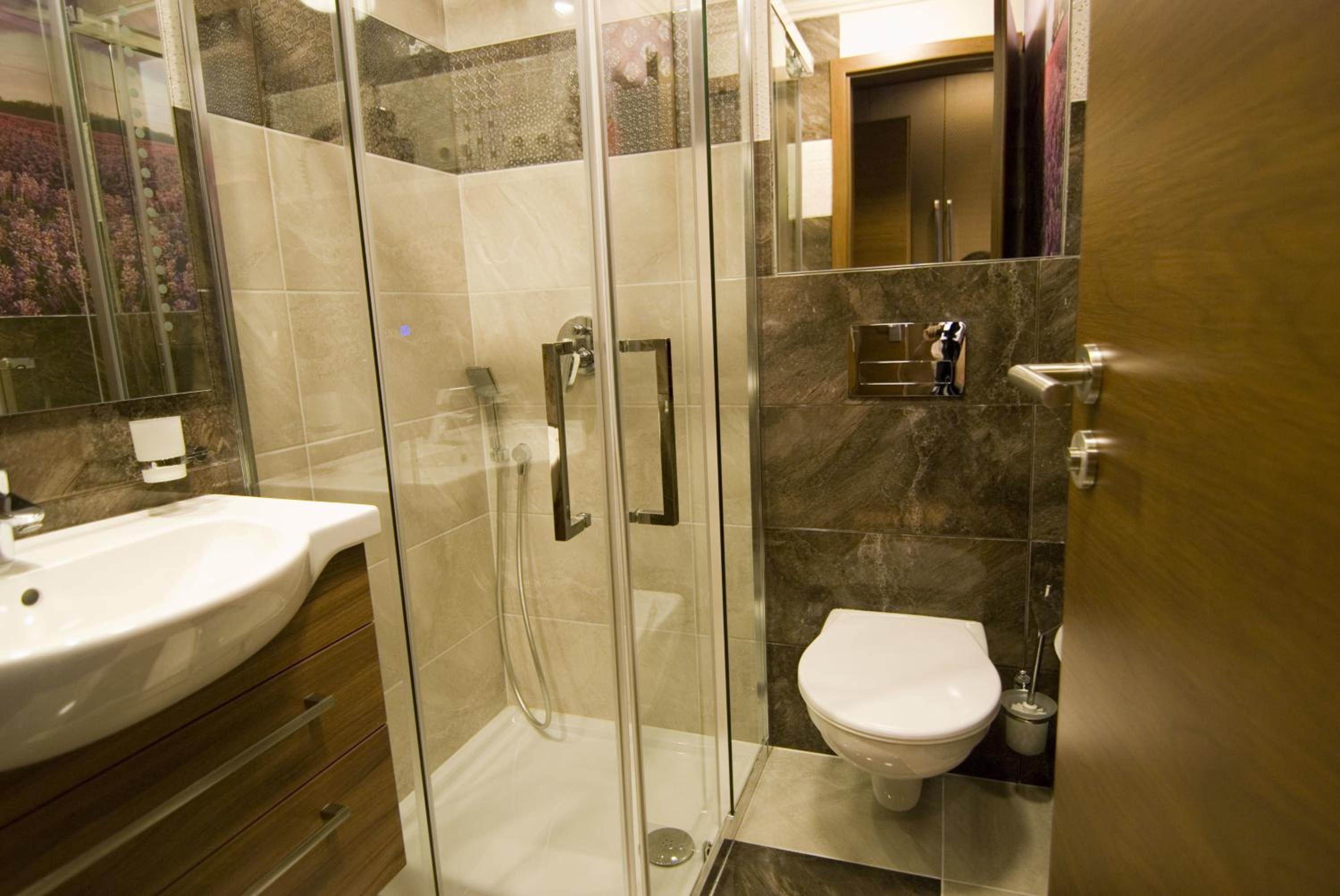 Double Room - Photo 9