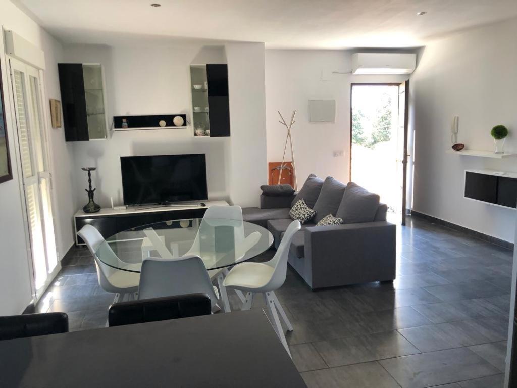 Casa de Tres Habitaciones
