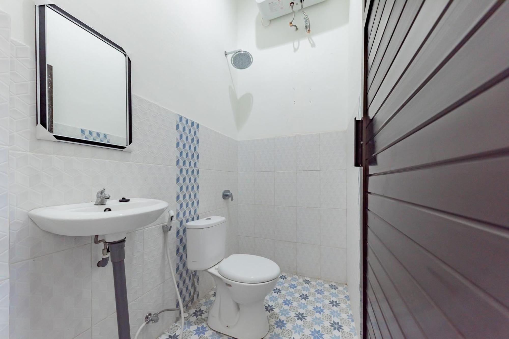 Superior Twin Room - Photo 9