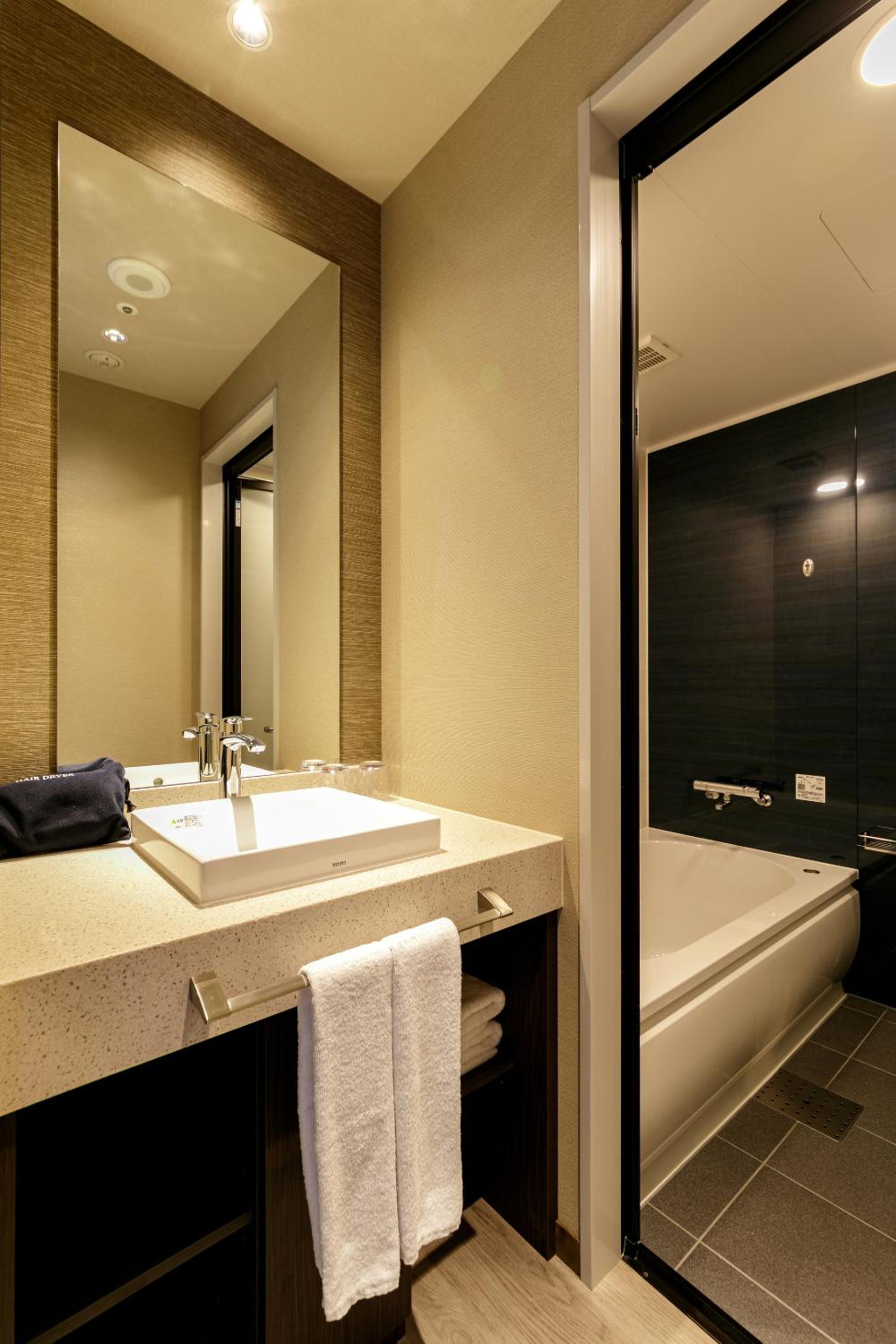 Deluxe Twin Room - Top Floor - Non-Smoking - Photo 5