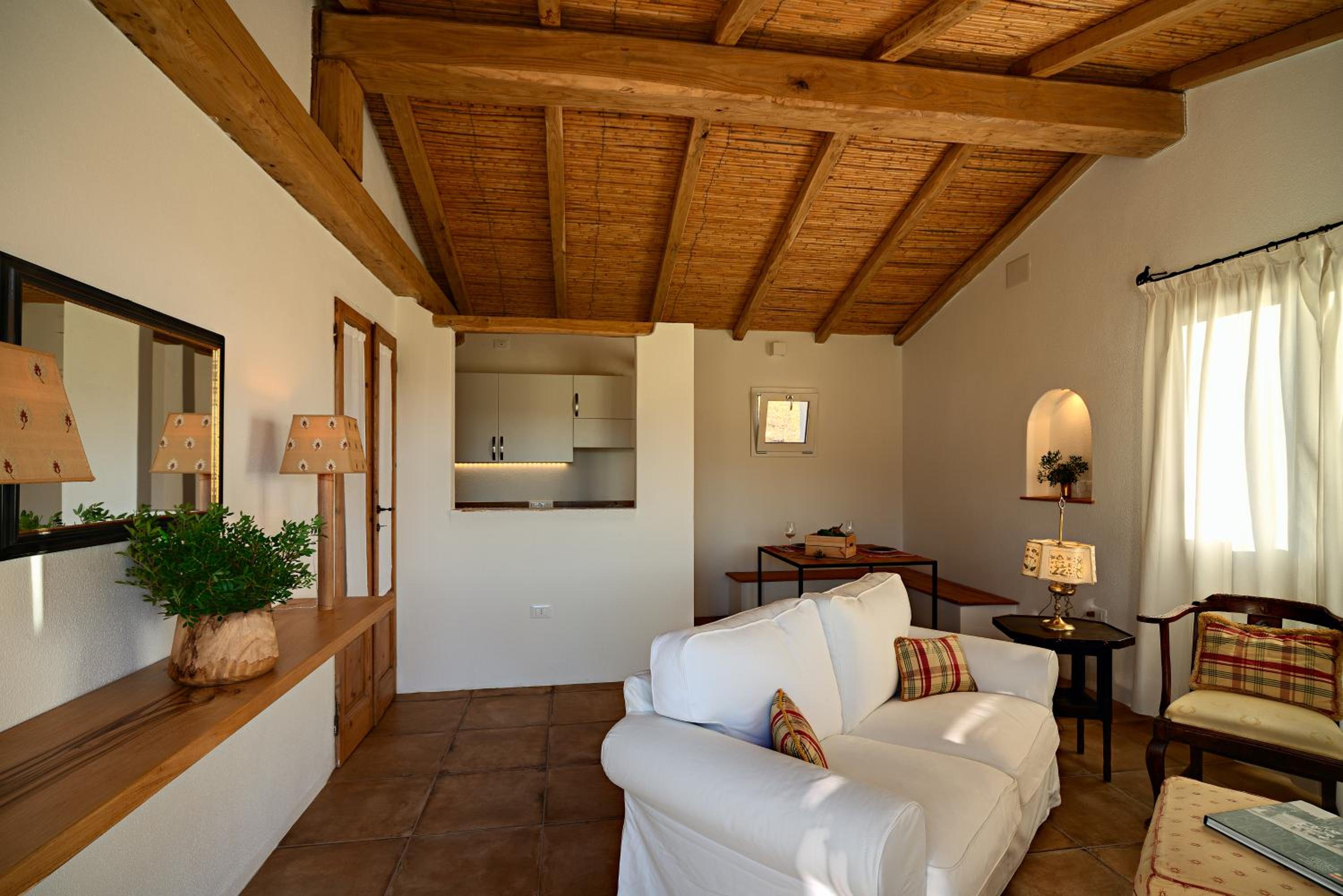 One-Bedroom House photo 1