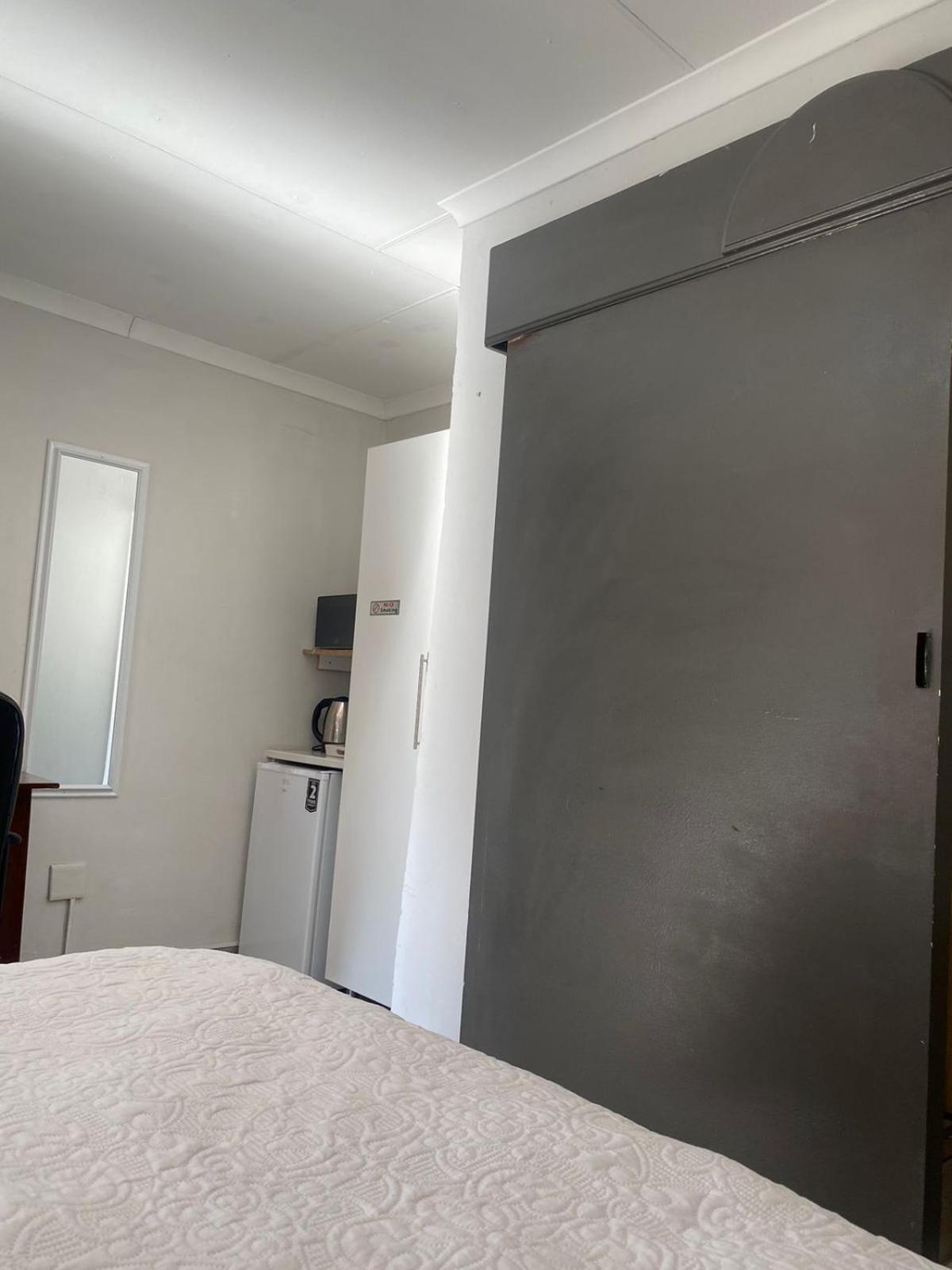 Deluxe Double or Twin Room - Photo 13
