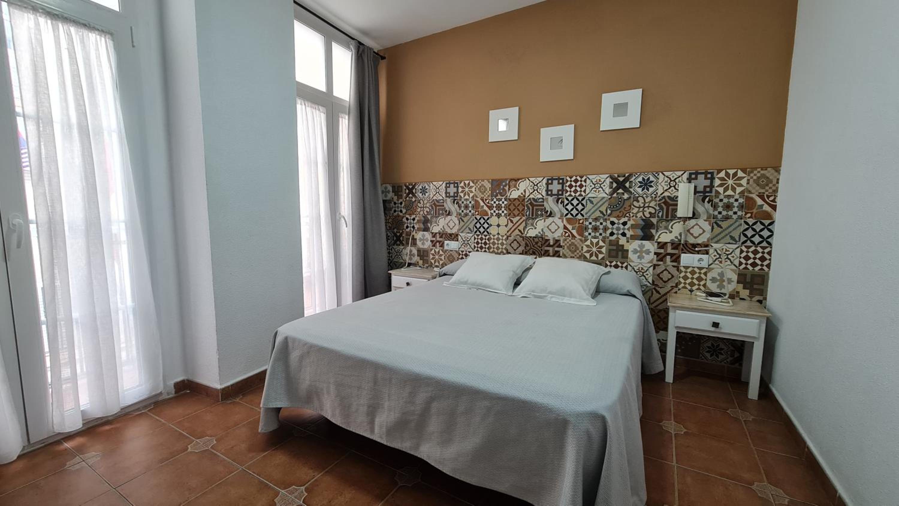 Double Room - Photo 3