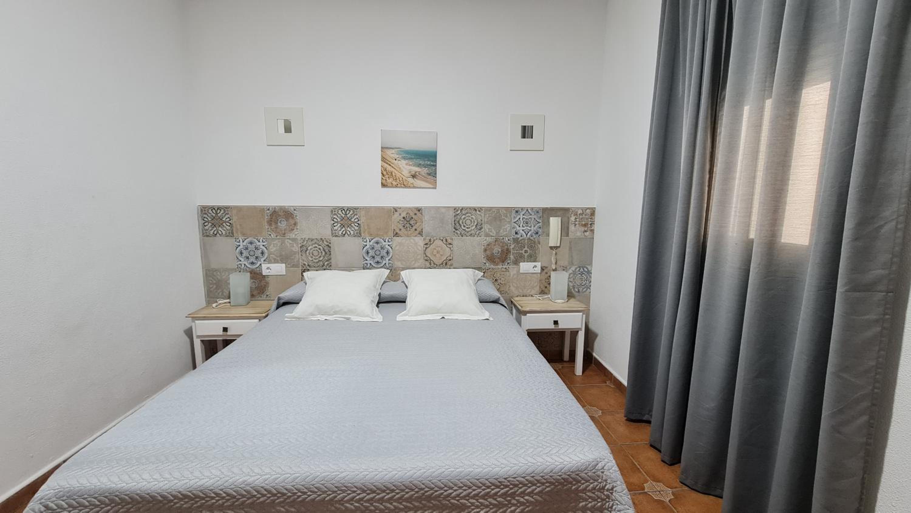 Double Room - Photo 2