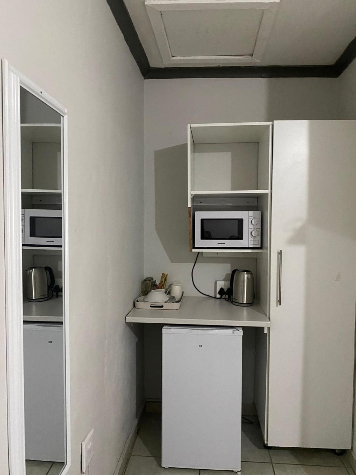 Deluxe Family Room - Photo 7