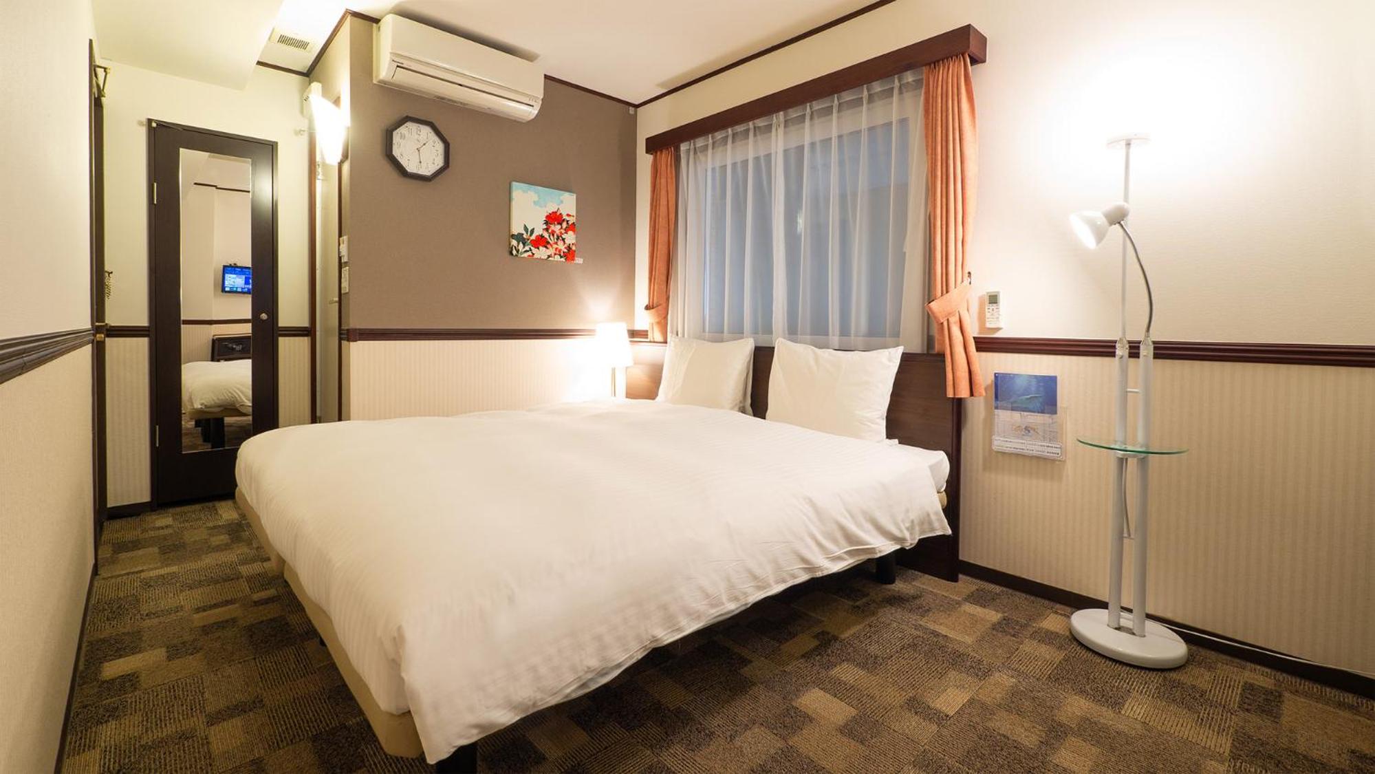 King Double Room - Non-Smoking