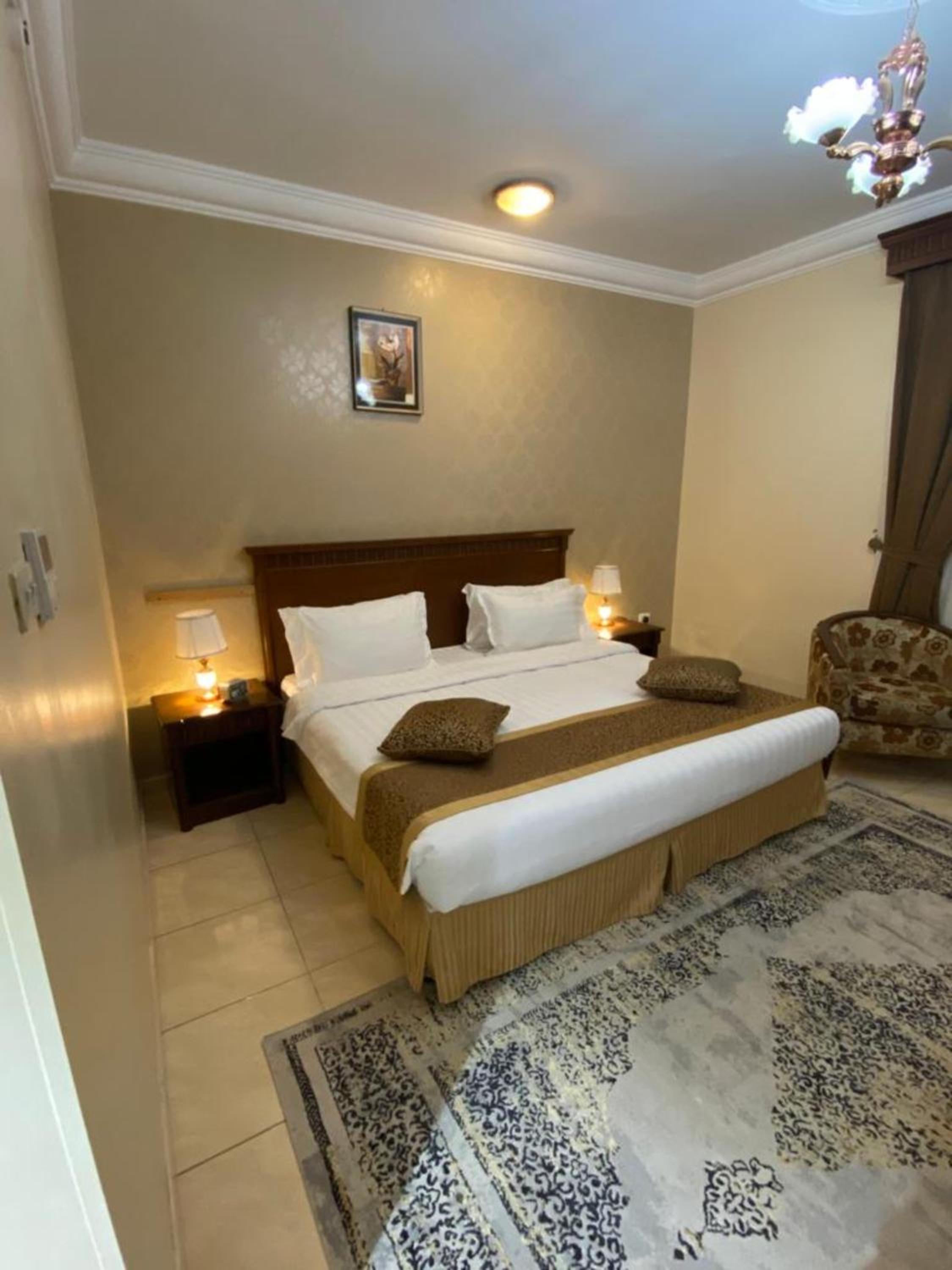 One-Bedroom Suite photo 1