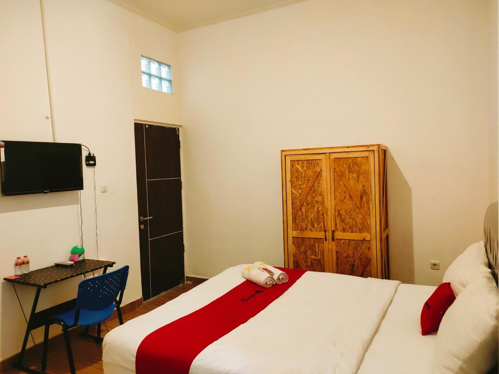 Standard Double Room - Photo 10