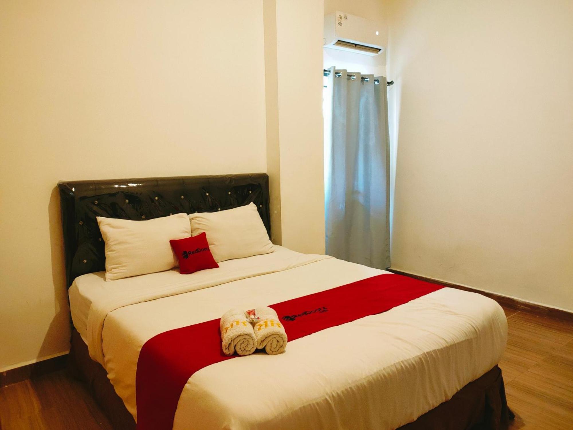 Standard Double Room - Photo 12