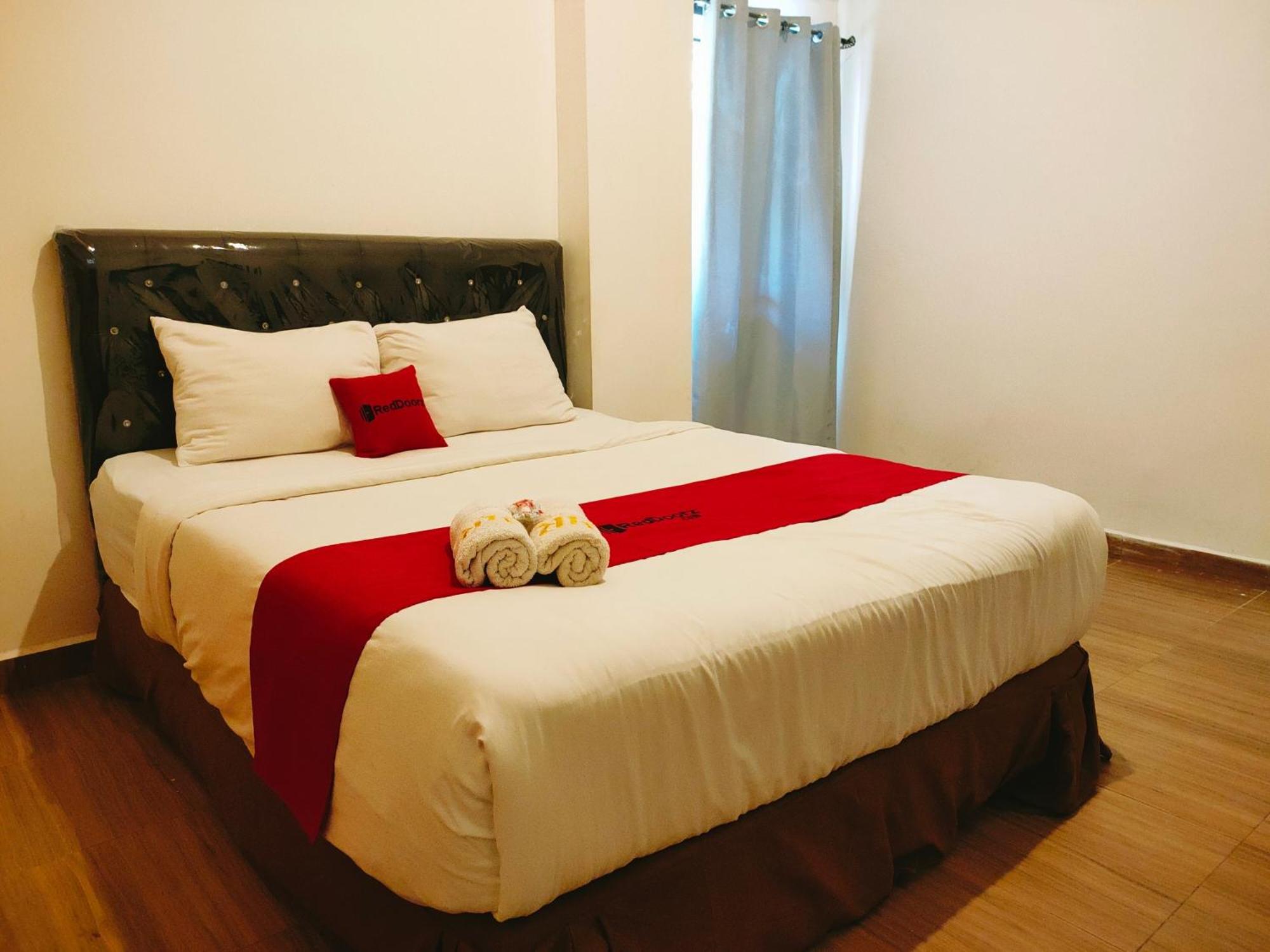 Standard Double Room - Photo 17