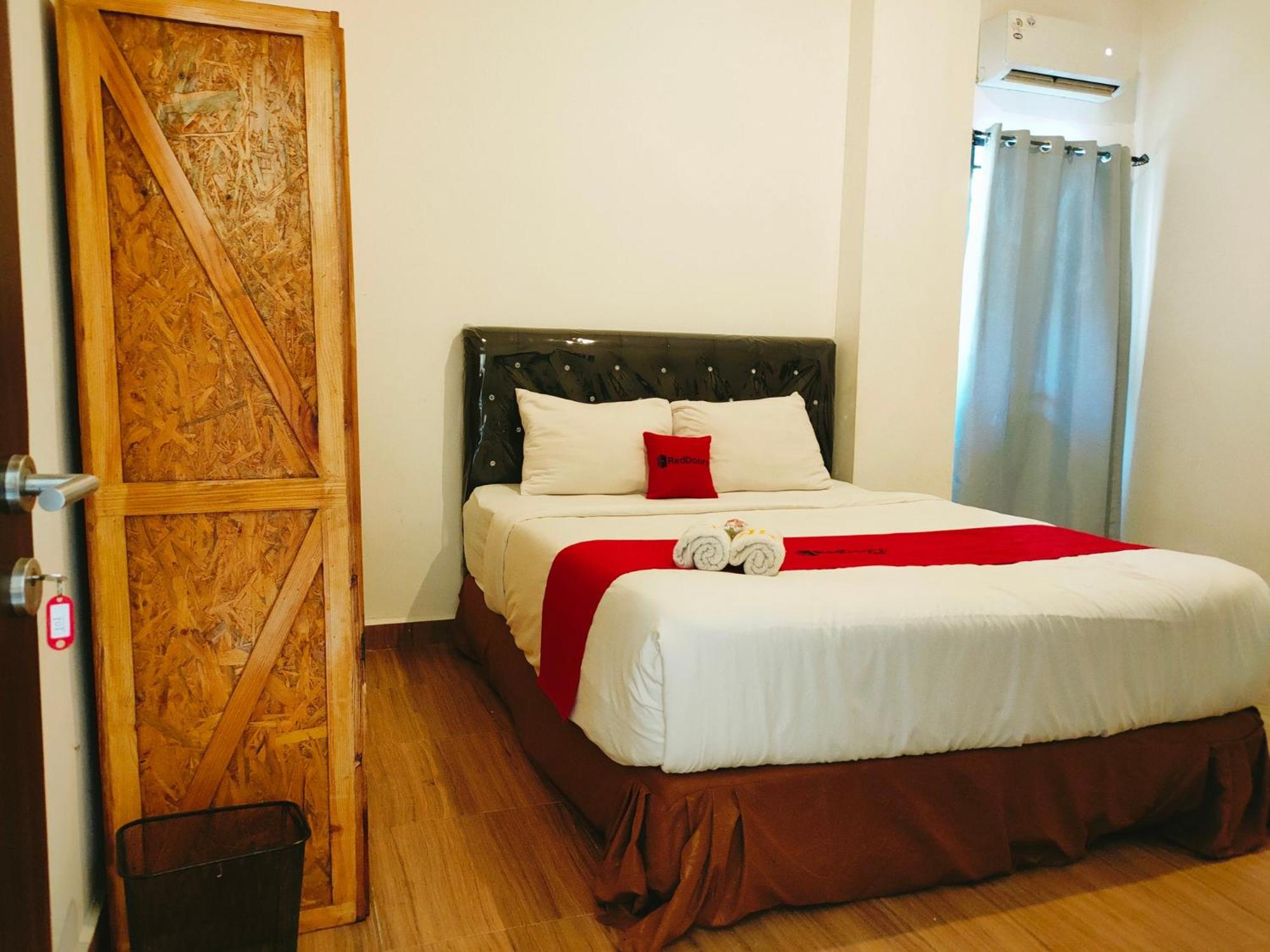 Standard Double Room - Photo 18