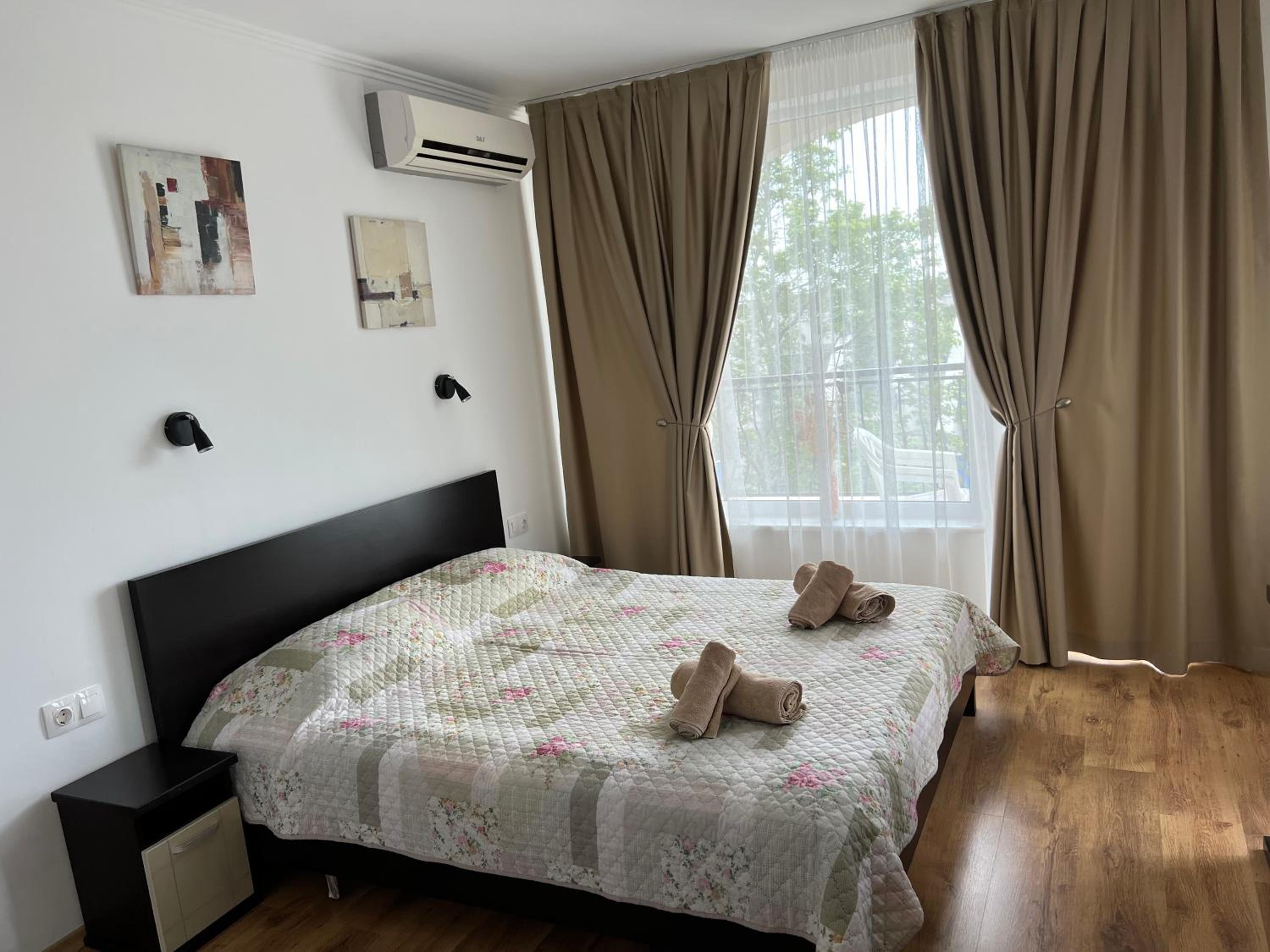 Small Studio with Balcony photo 2