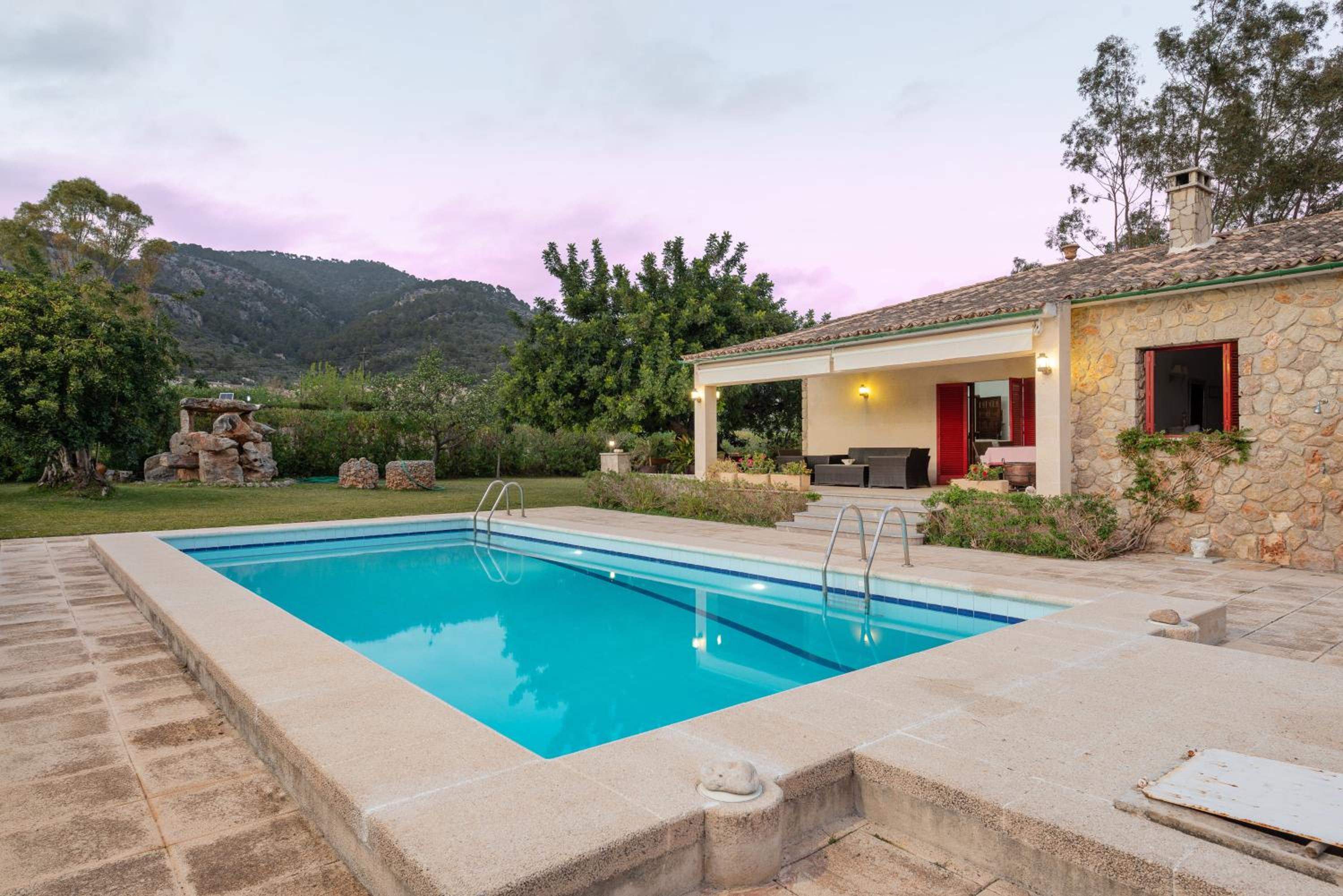 Four-Bedroom Villa photo 2