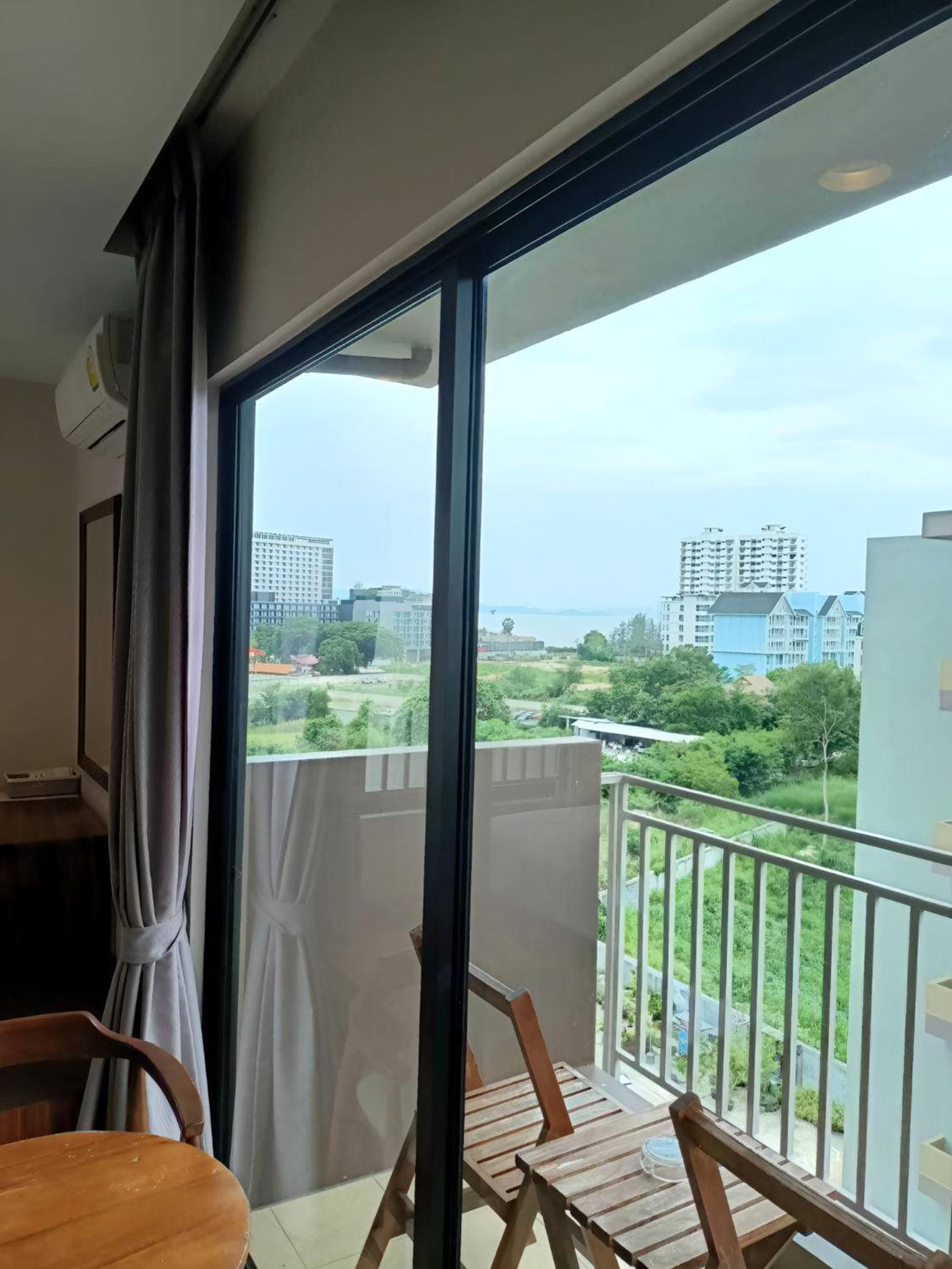 Deluxe Double Room with Balcony photo 3