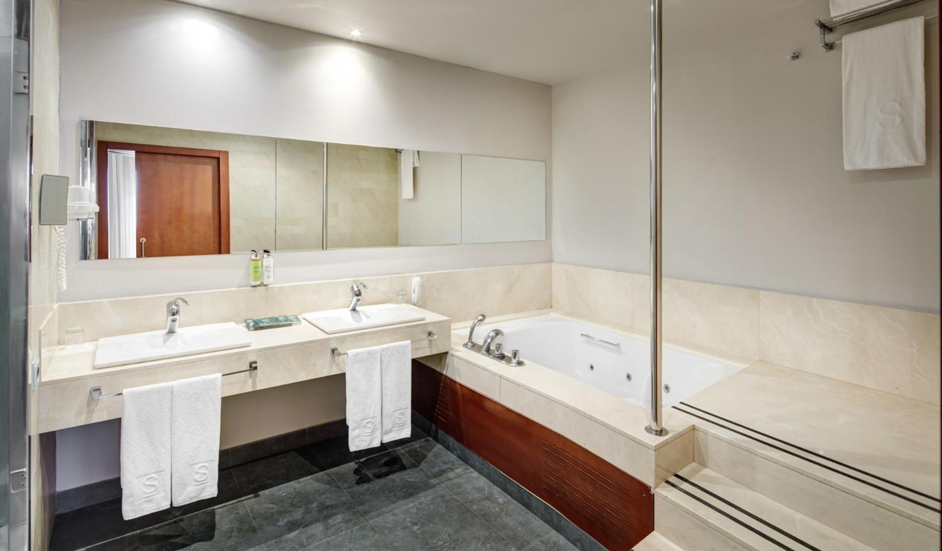 Suite photo 2
