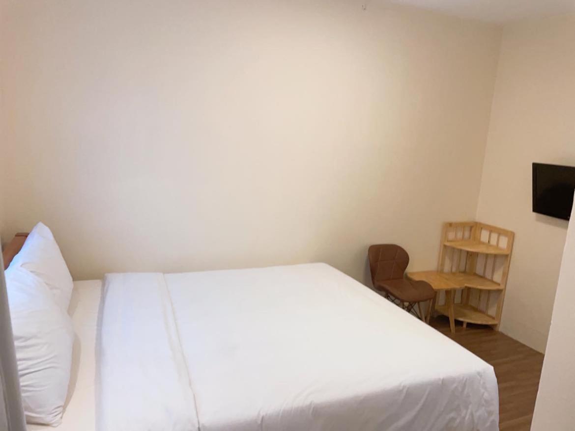 Standard Double Room with Fan photo 2