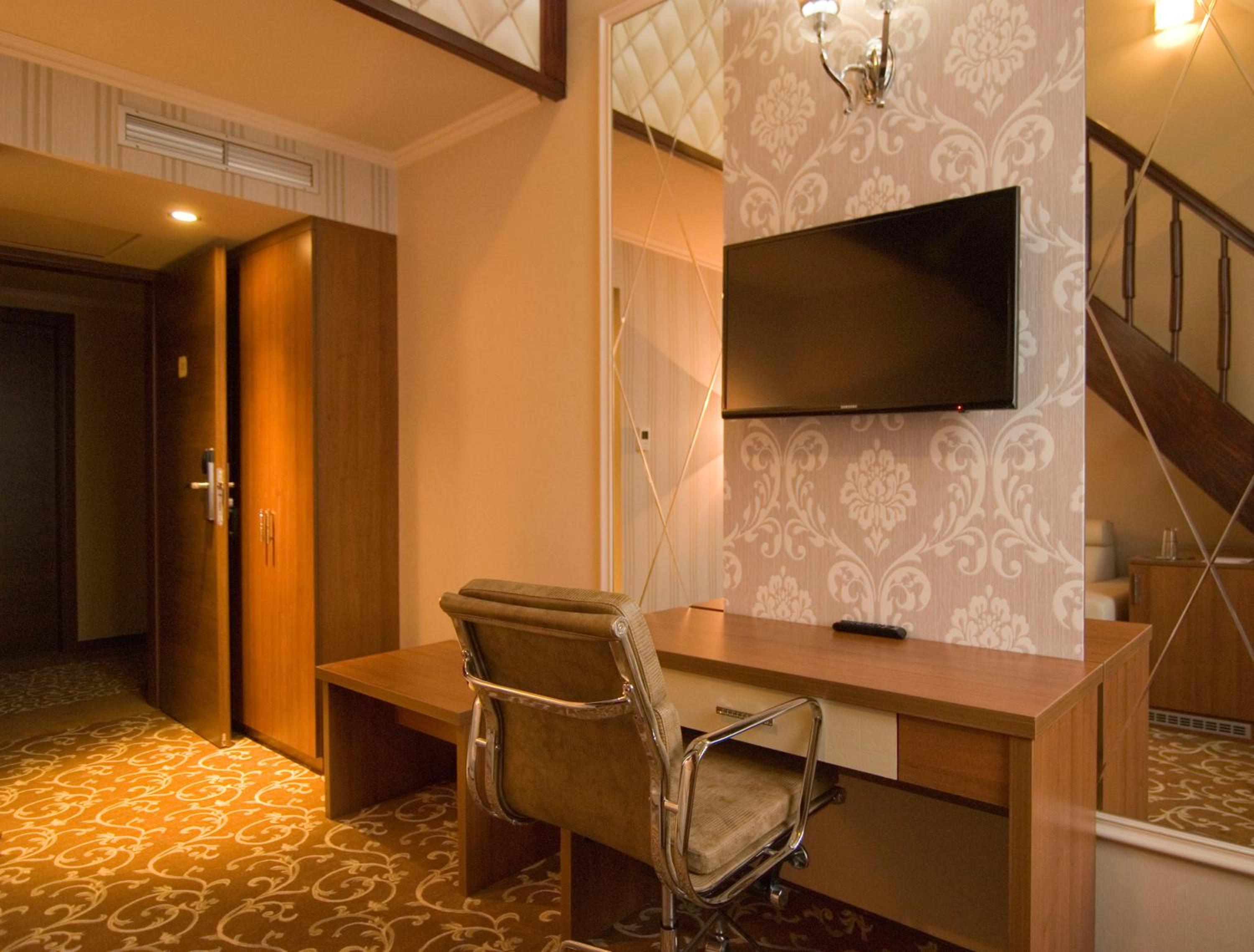 Double Room - Photo 5