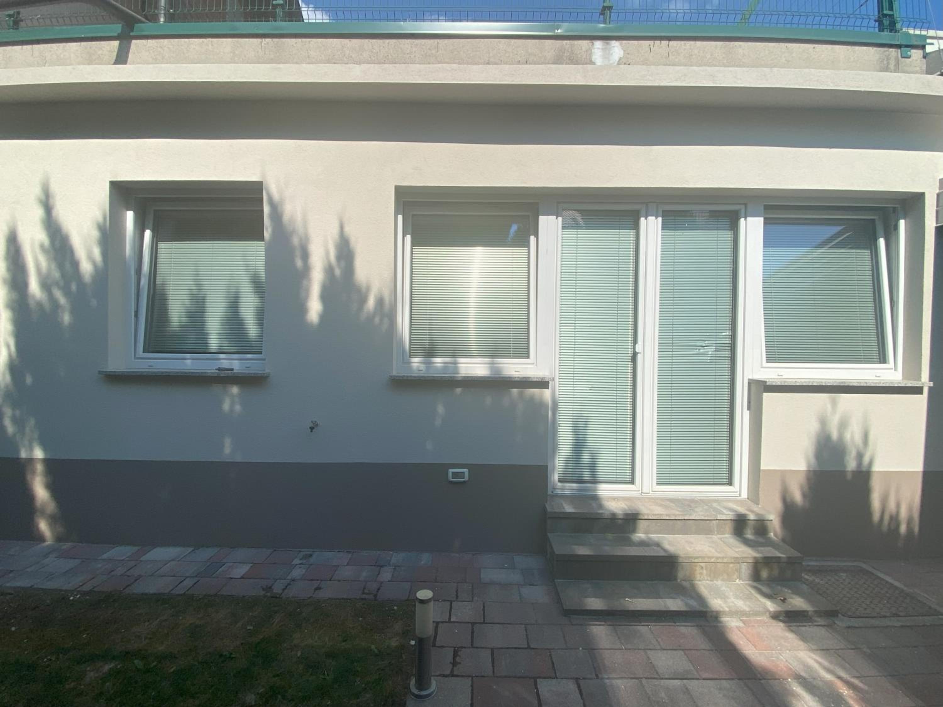 Apartment with Terrace - Photo 31