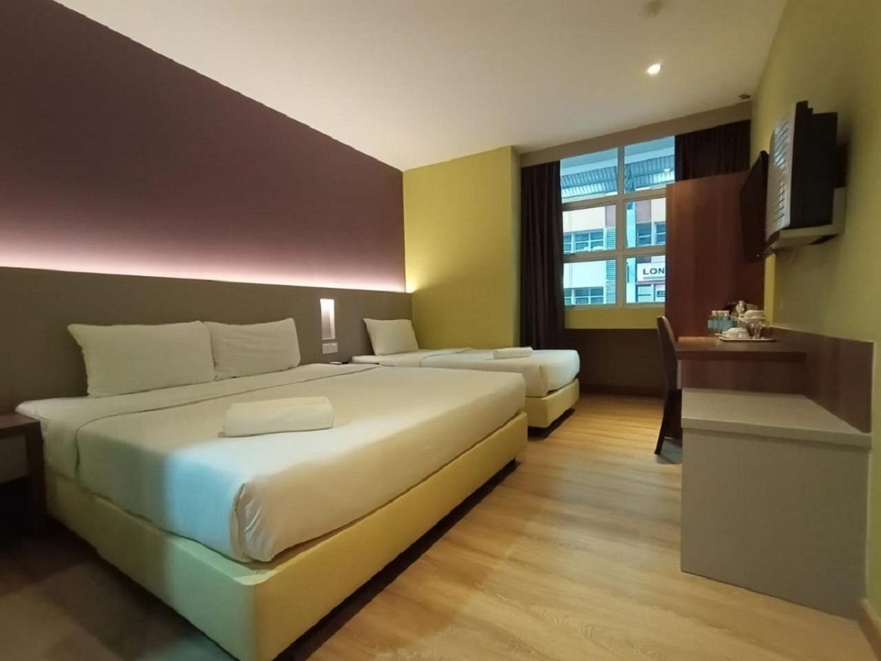 Deluxe Family Room