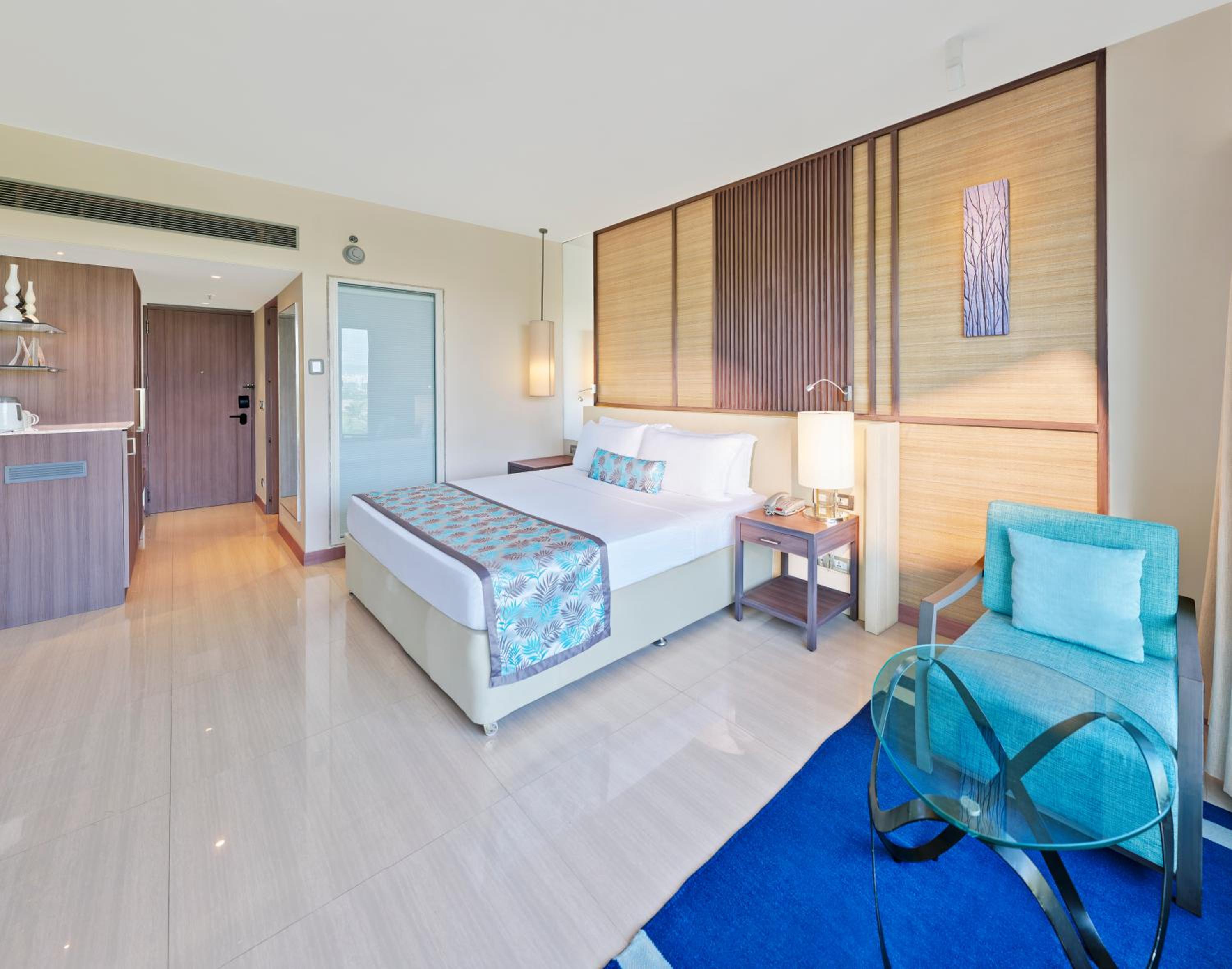 Deluxe Room with Complimentary Hi-Tea and 10% discount on Food & Beverages Deluxe Room with Complimentary Hi-Tea and 10% discount on Food & Beverages