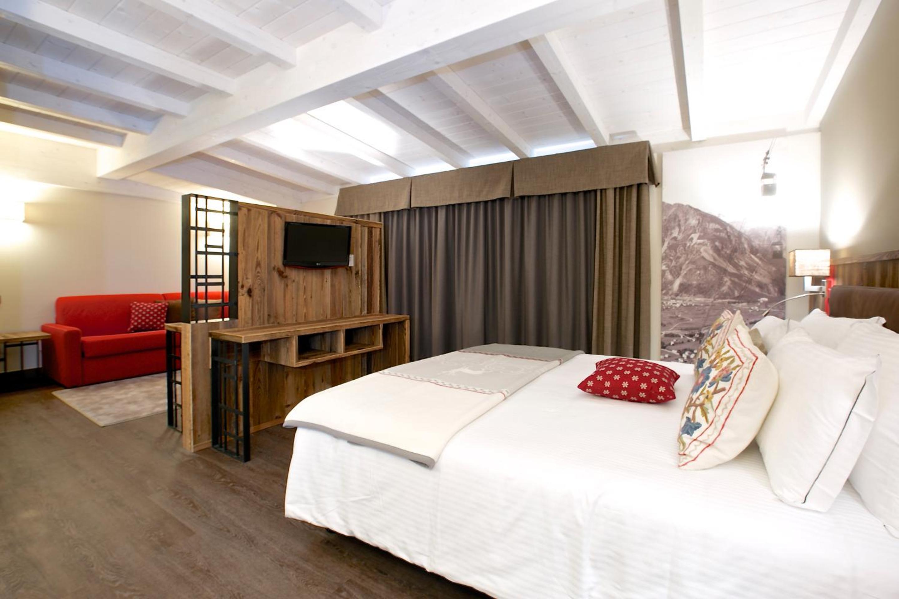 Suite with Balcony photo 3