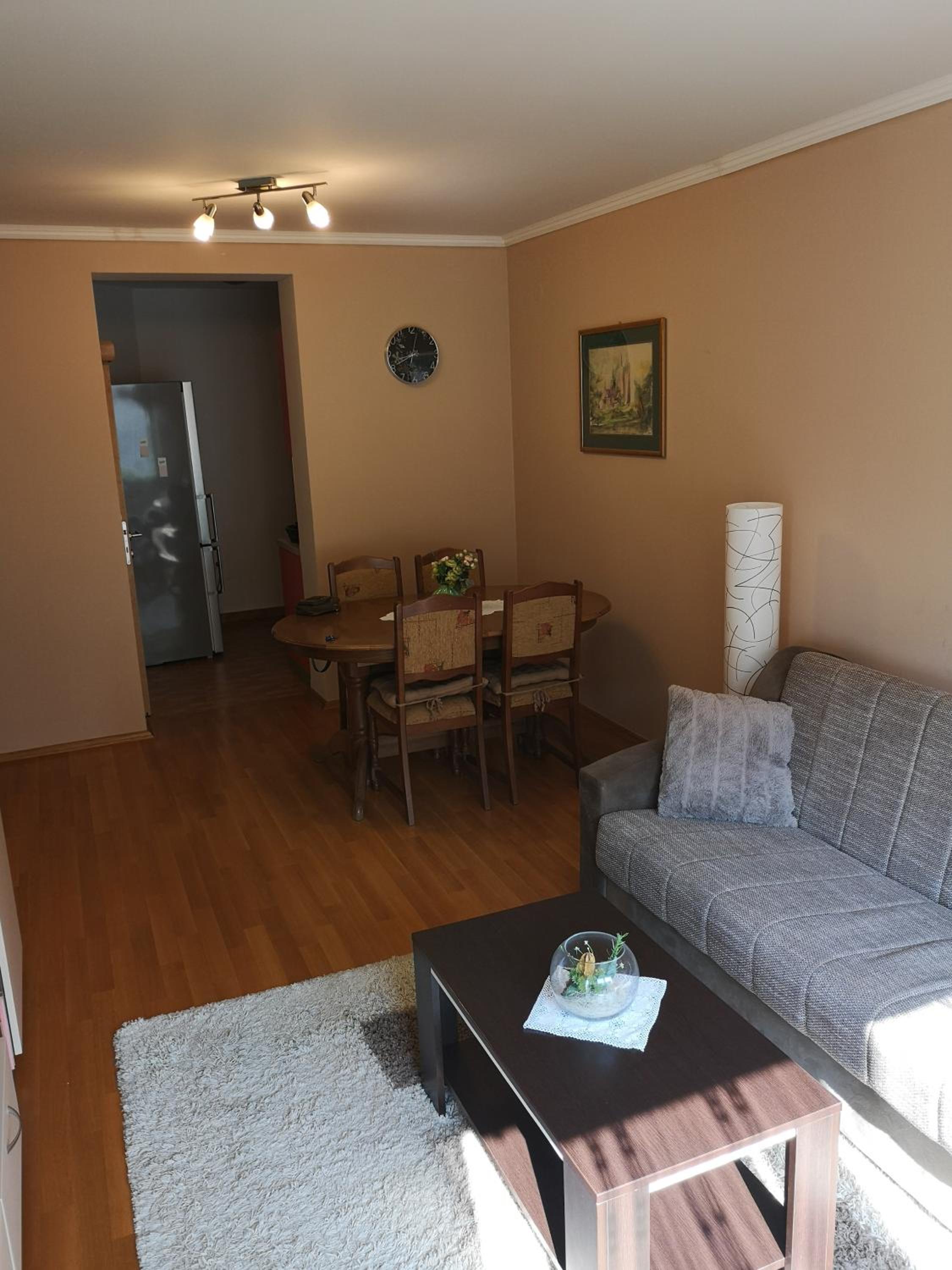 One-Bedroom Apartment photo 3