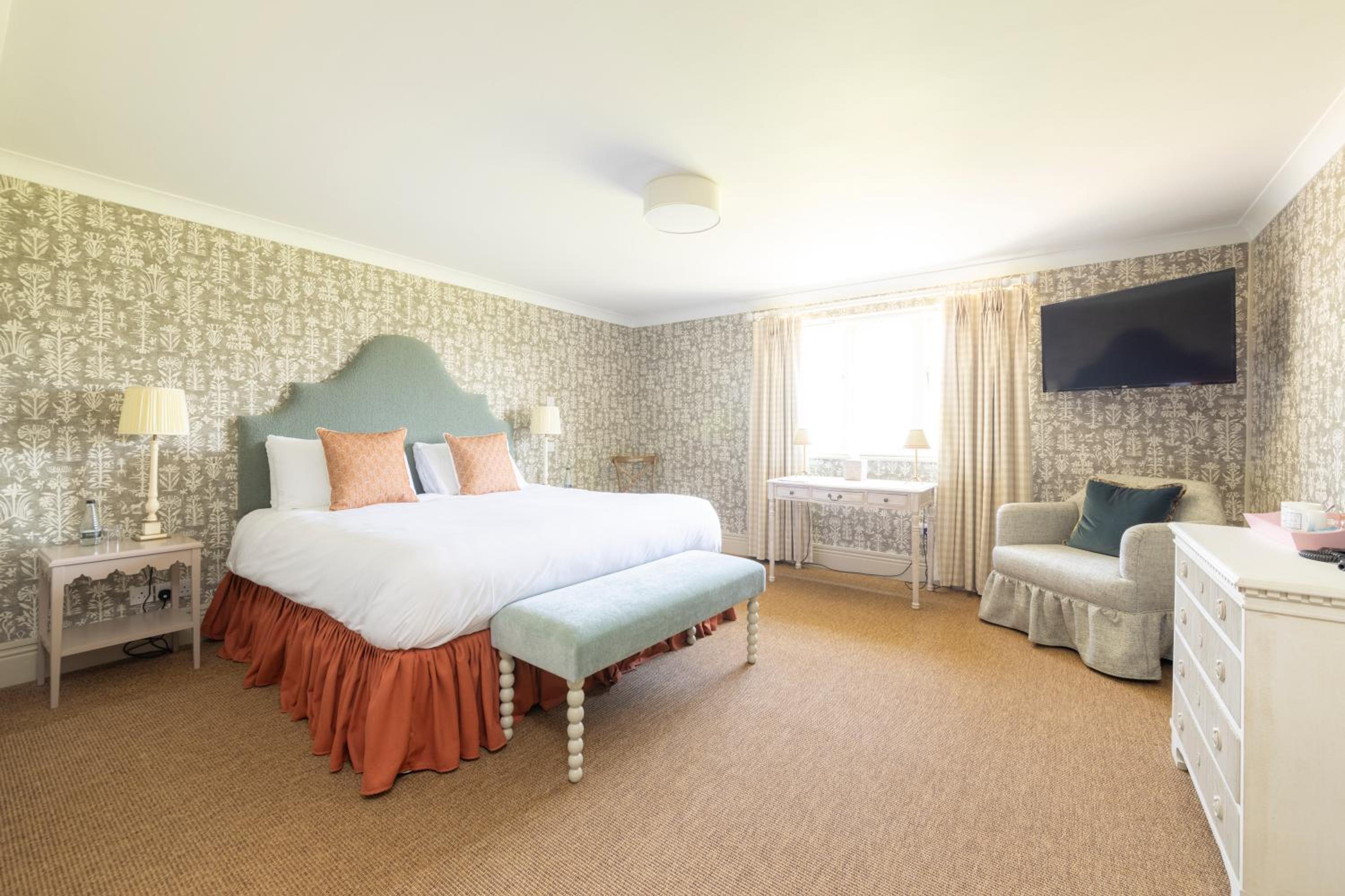 Royal Room - Photo 3