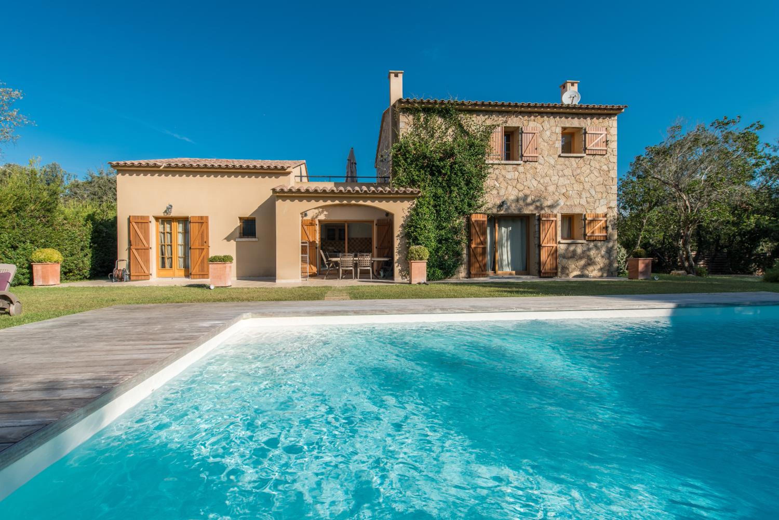 Villa with Private Pool photo 1