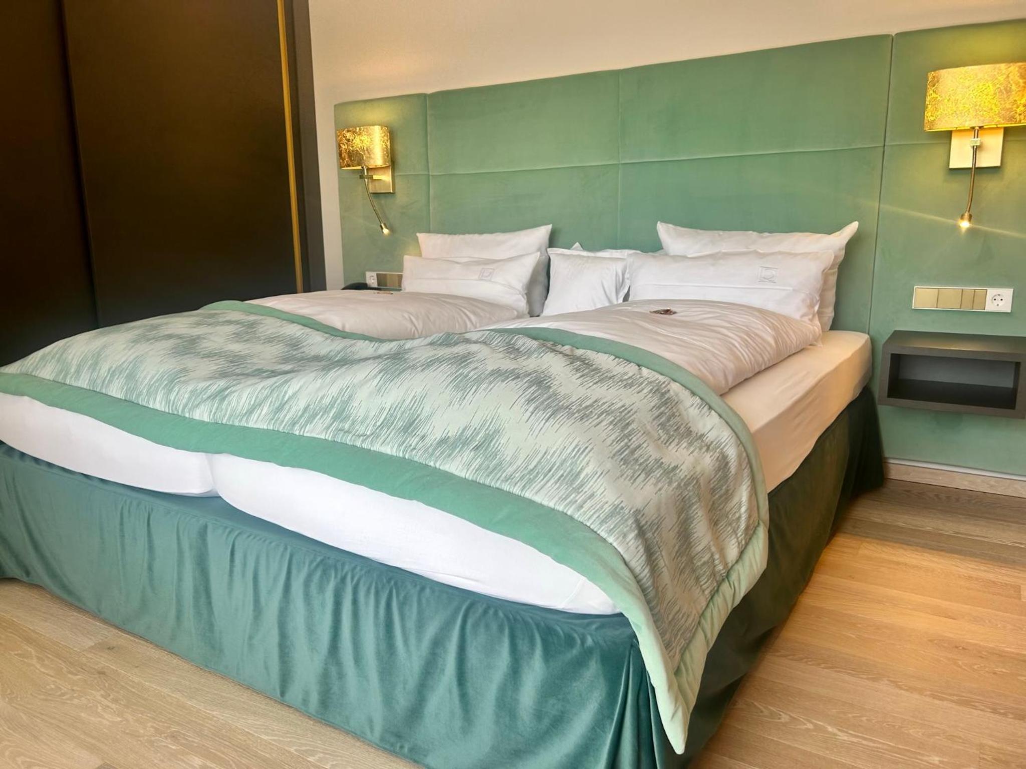 King Room with Mountain View photo 3