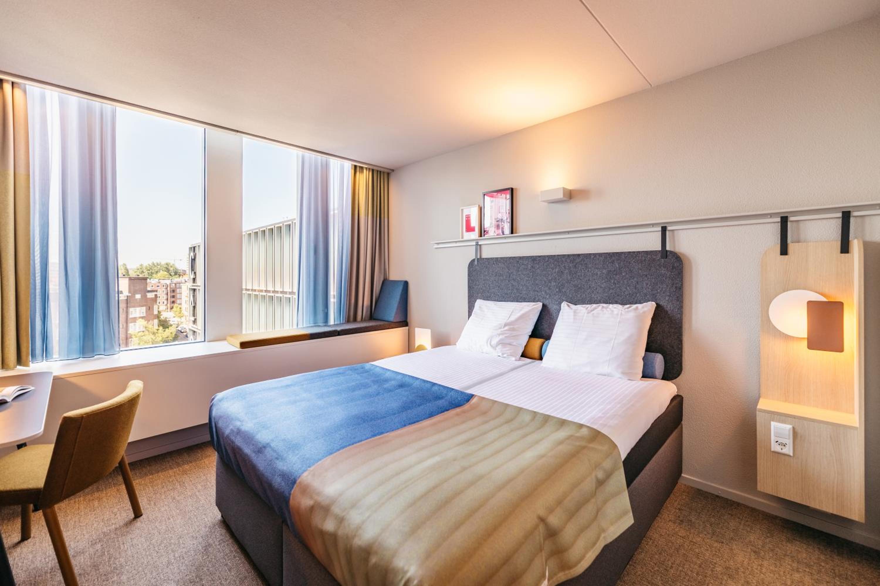 Deluxe Twin Room photo 1