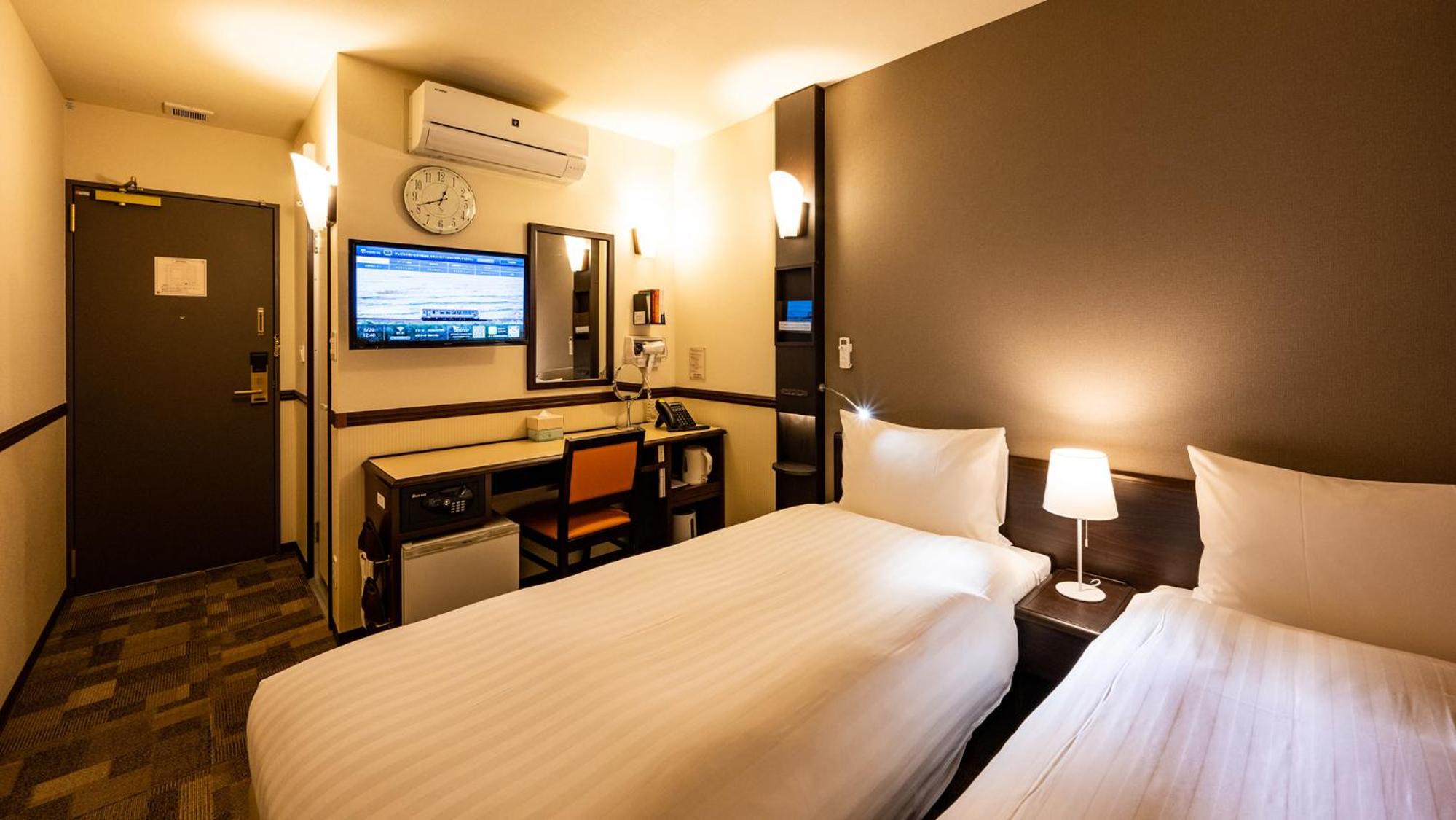 Standard Twin Room - Smoking - Photo 12