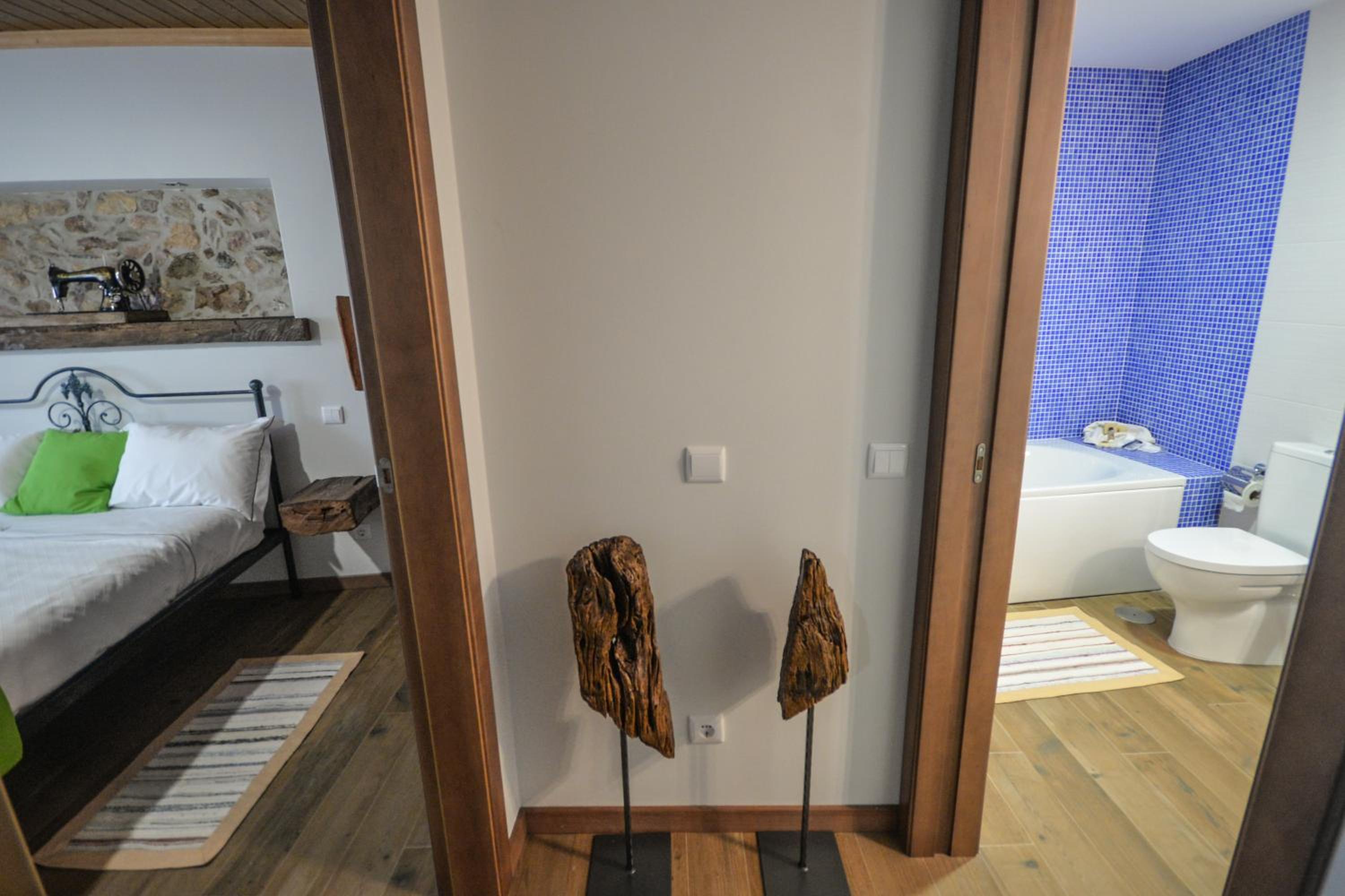 One-Bedroom House photo 3