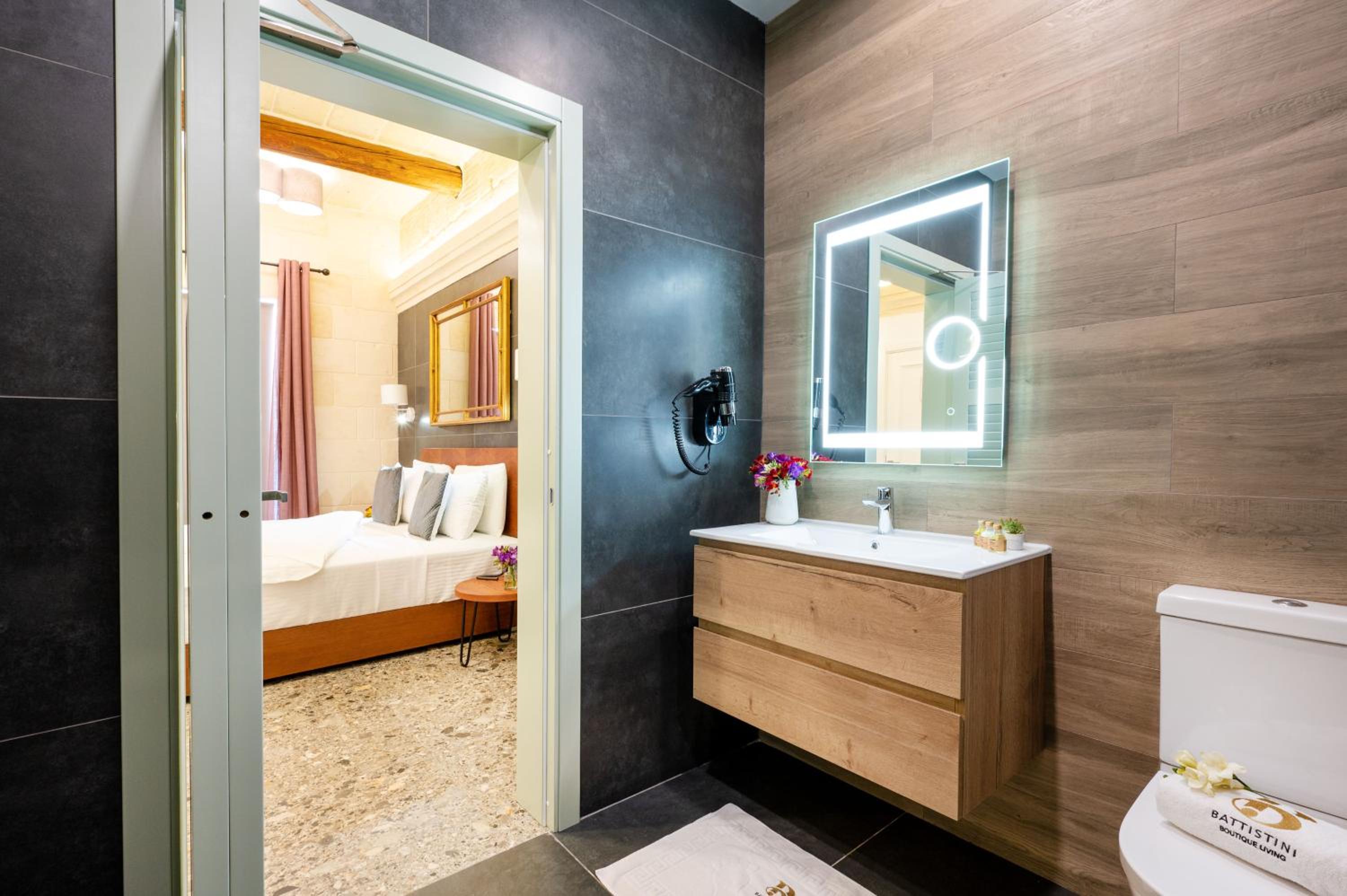 Business Double Room with Gym Access - Photo 15