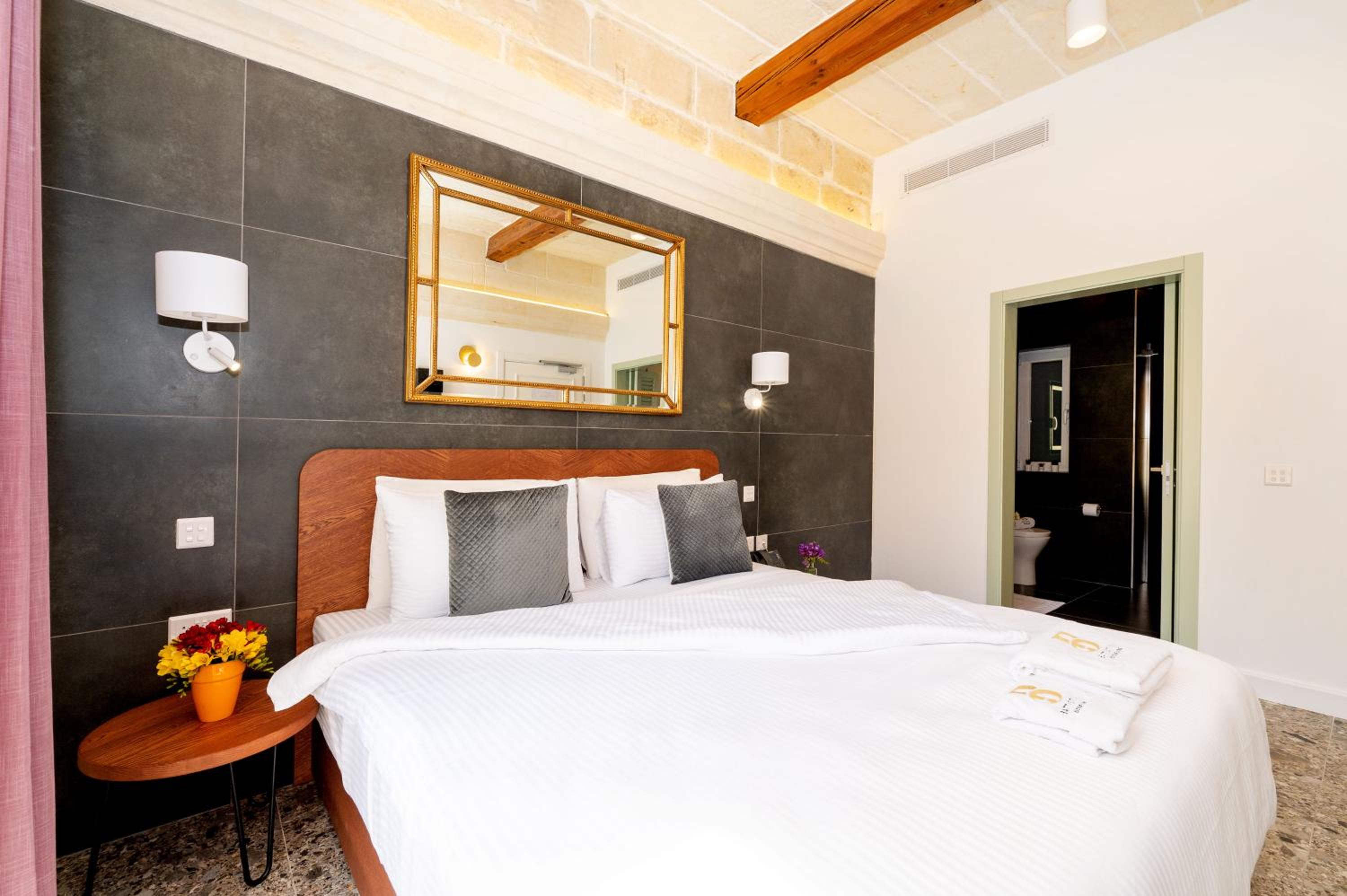 Business Double Room with Gym Access - Photo 11