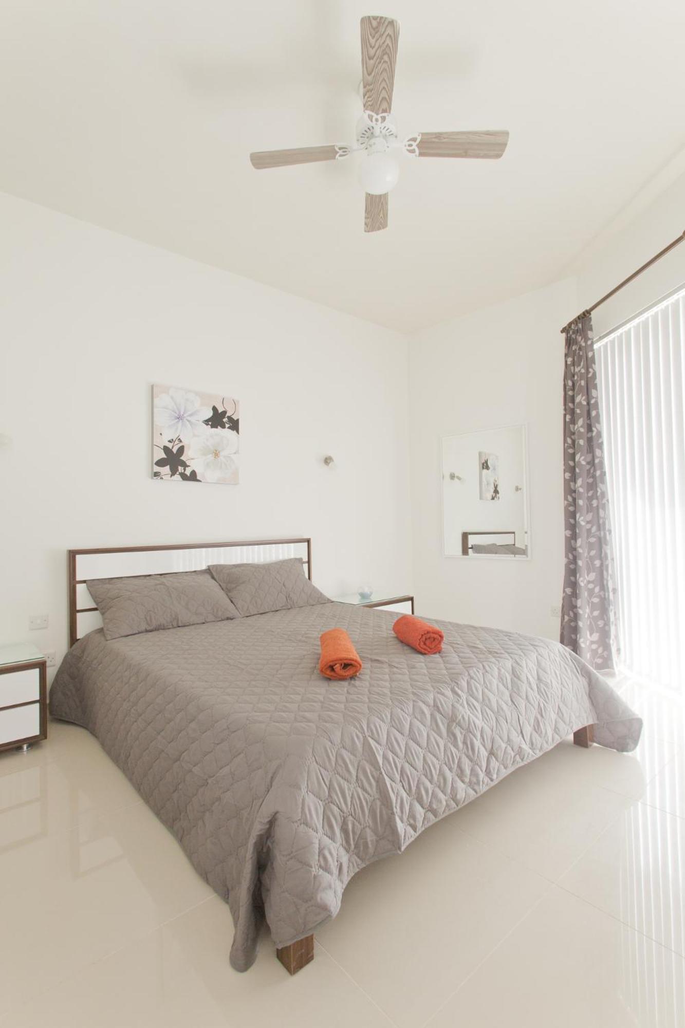 Two-Bedroom Apartment photo 3