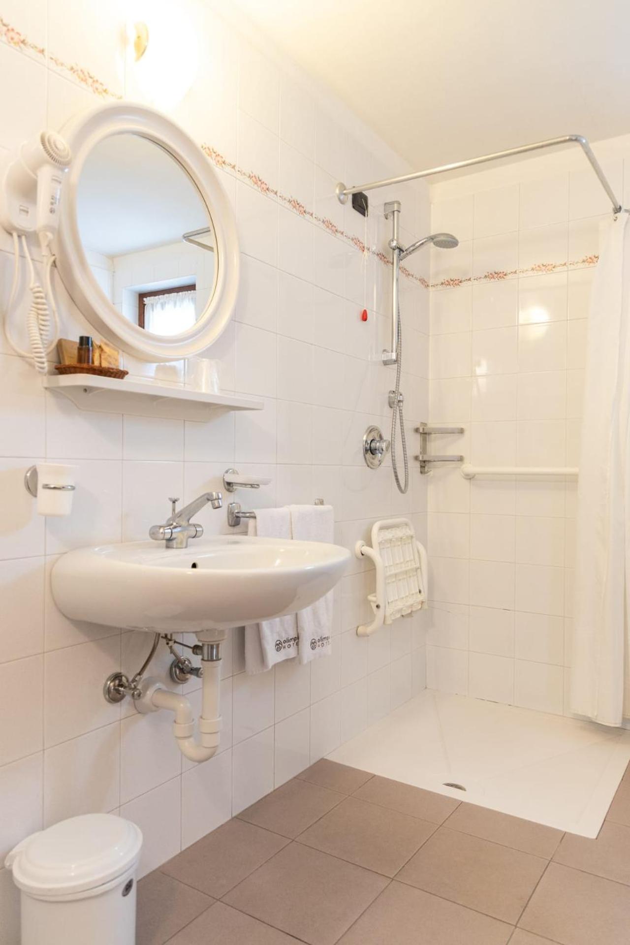 Classic Double Or Twin Room photo 2