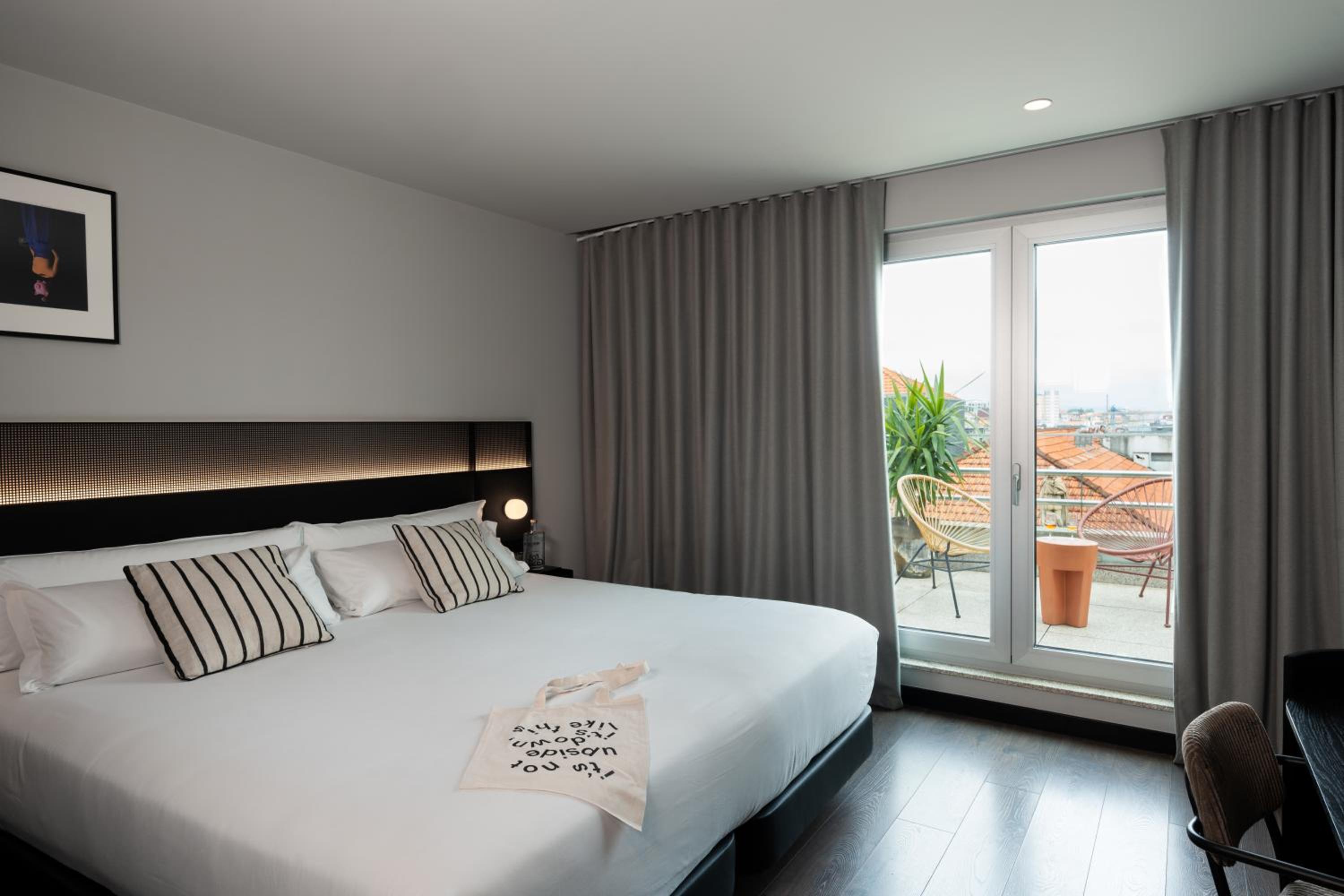 Deluxe Room City View With Terrace - Photo 1