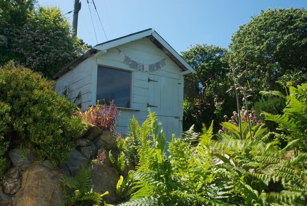 Two-Bedroom House photo 2